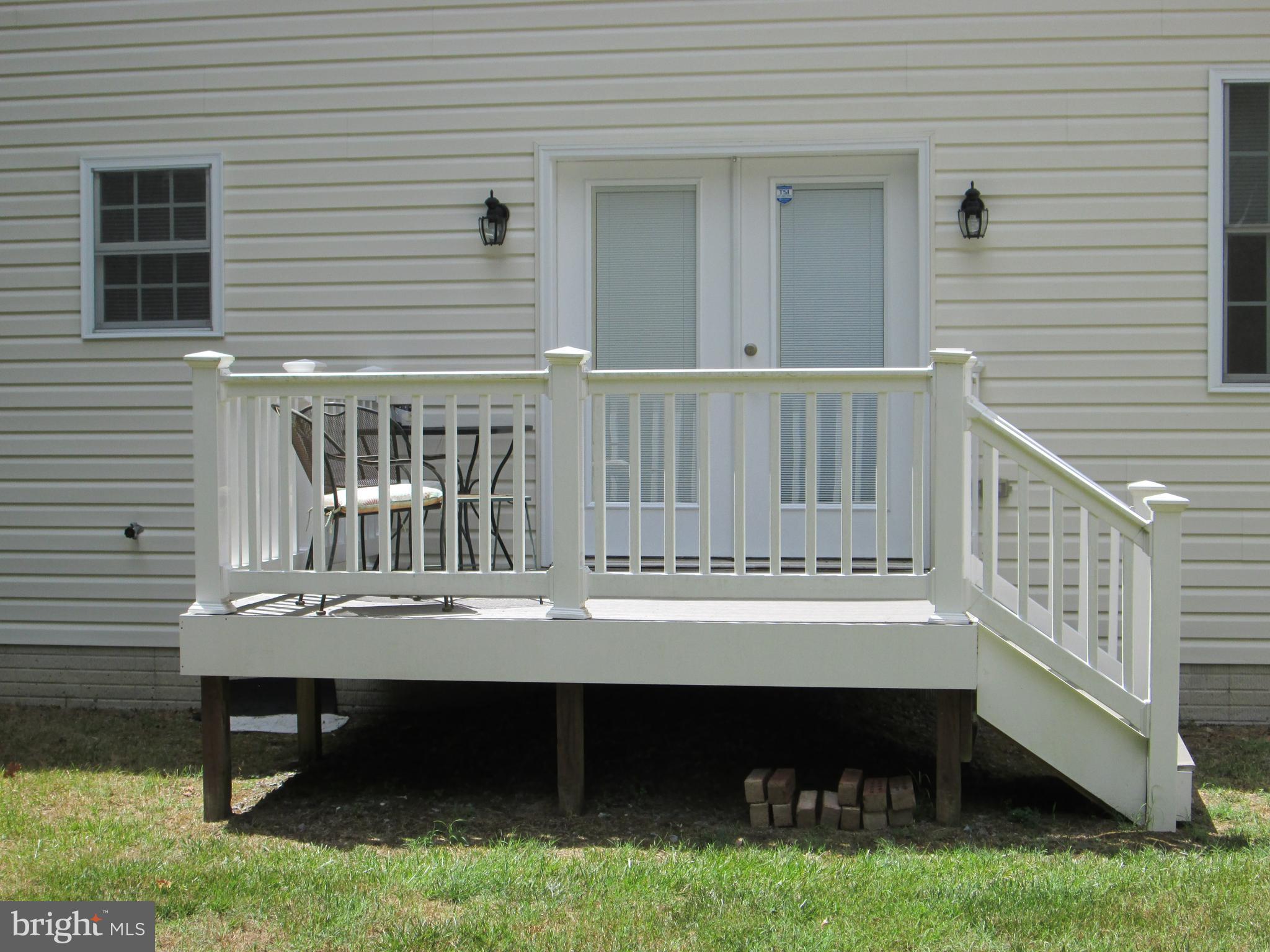 REGULARS - Residential Lease