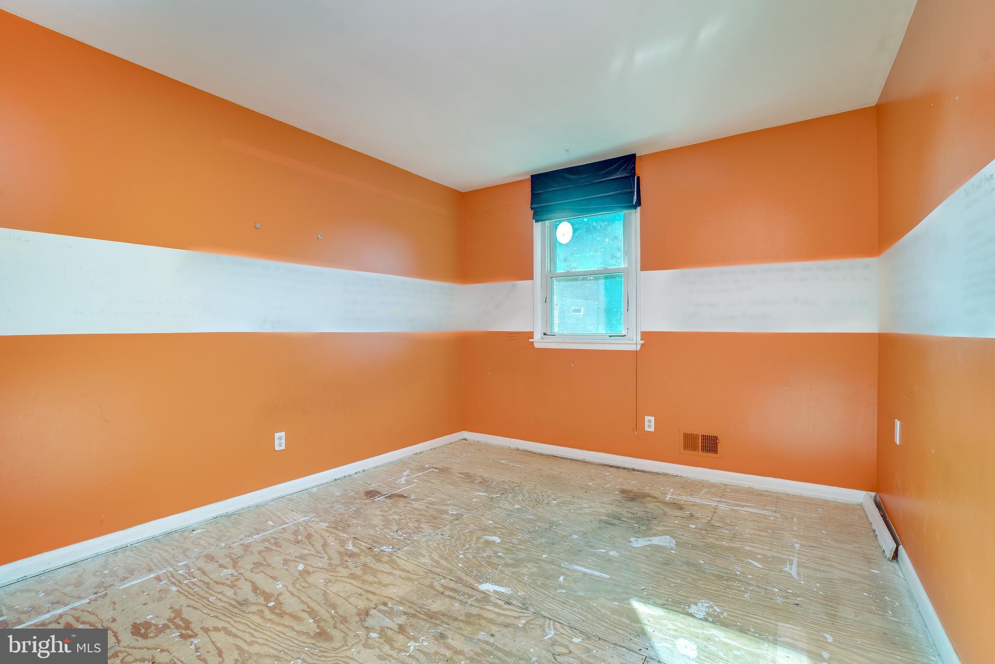 VILLAGE OF OLD HARFORD - Residential