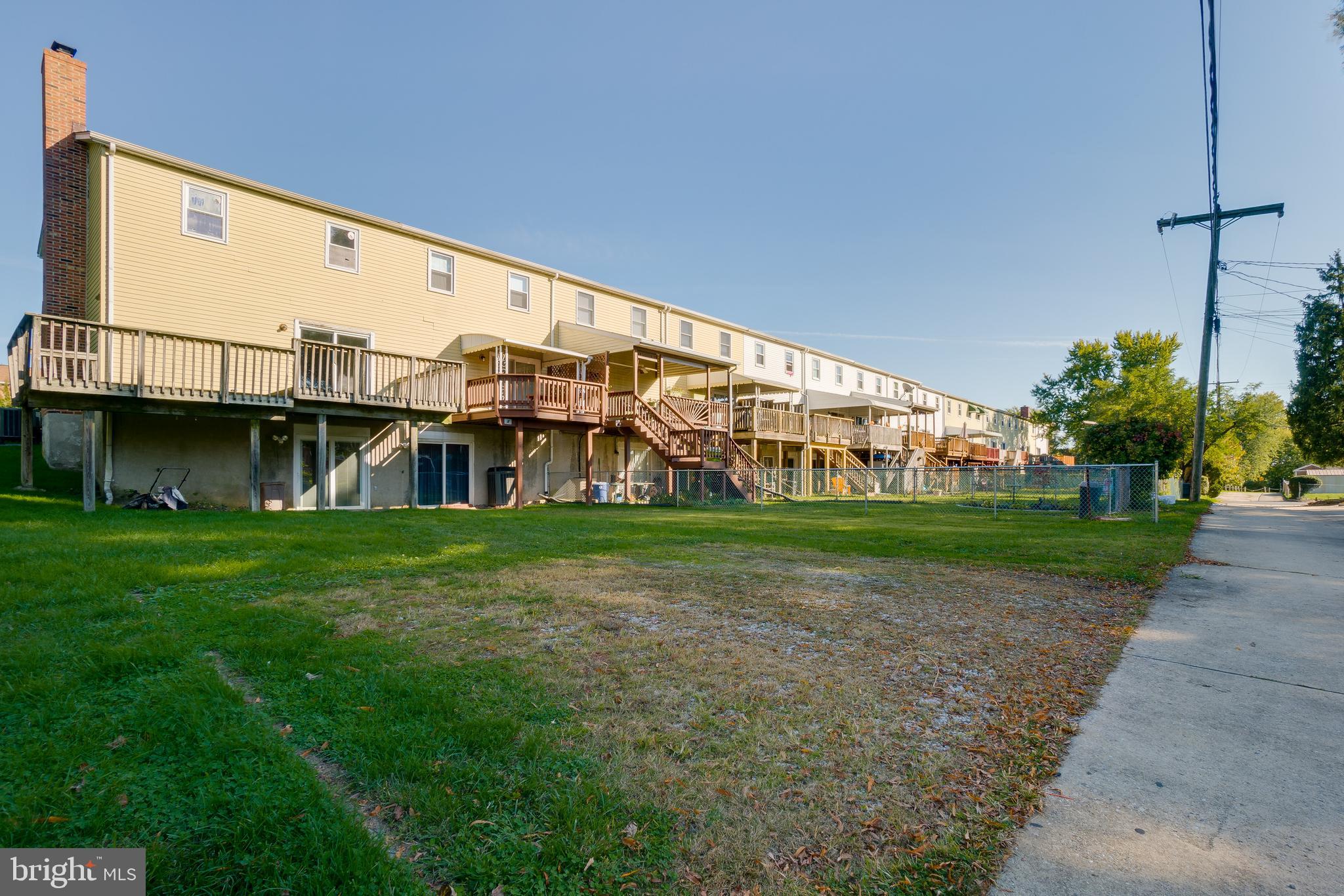 VILLAGE OF OLD HARFORD - Residential