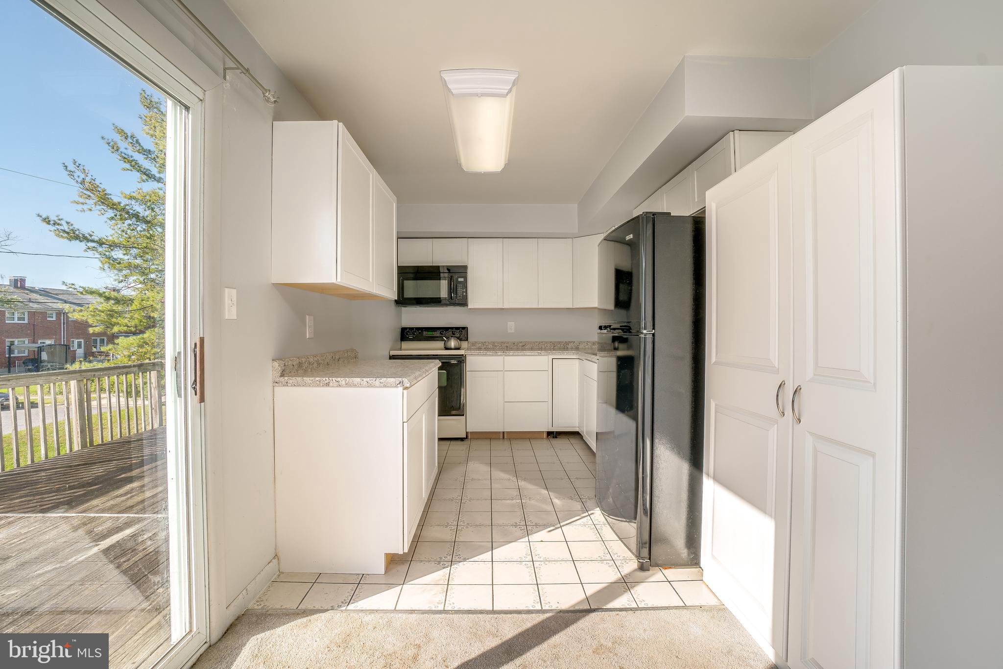 VILLAGE OF OLD HARFORD - Residential