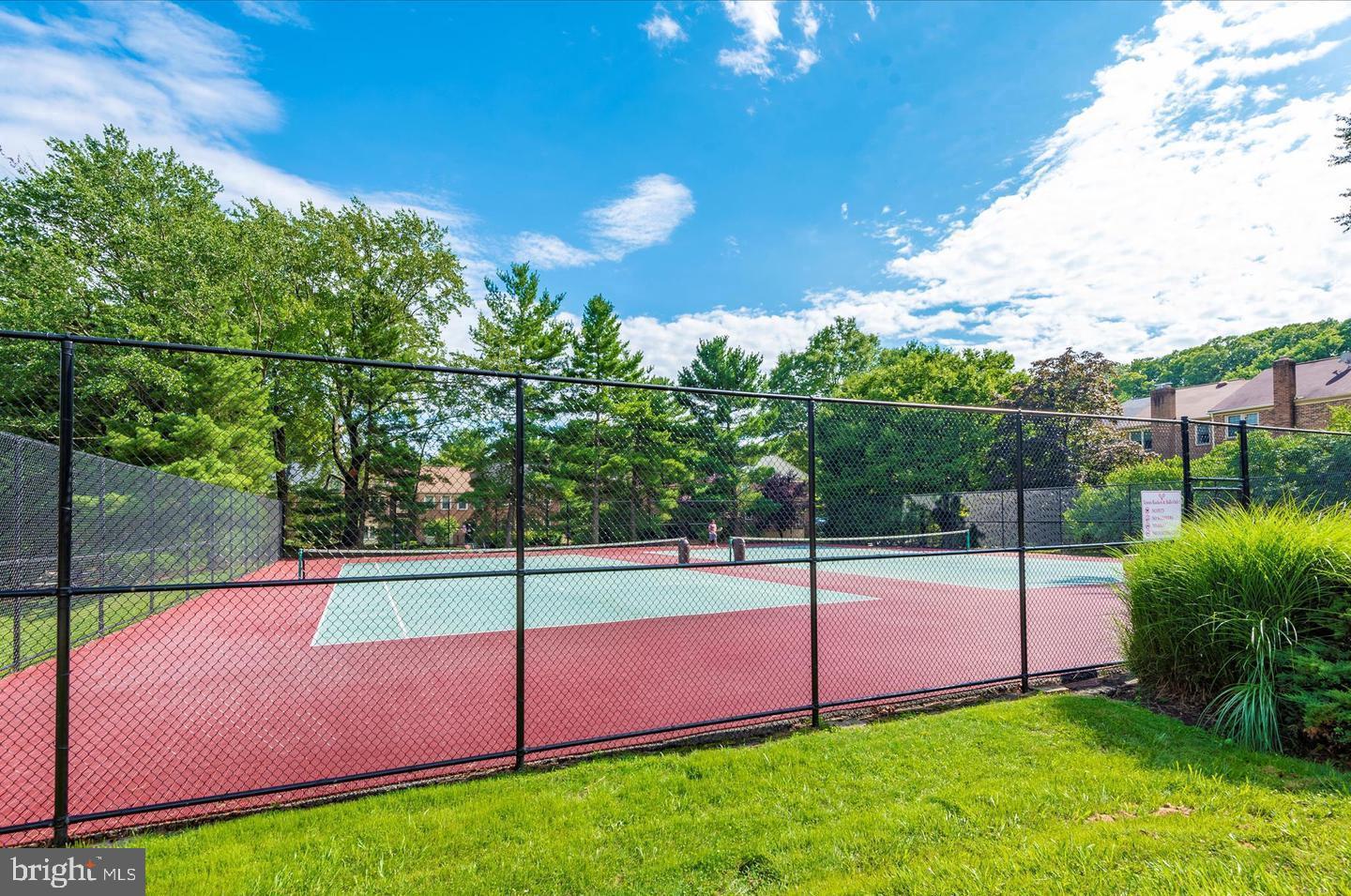 GEORGETOWN VILLAGE - Residential