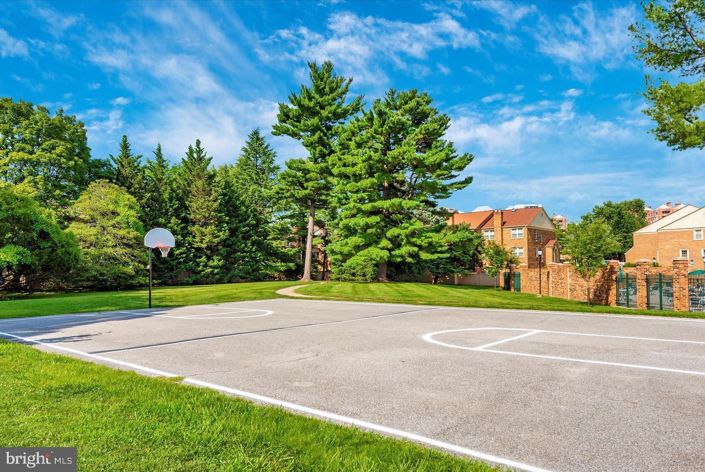 GEORGETOWN VILLAGE - Residential