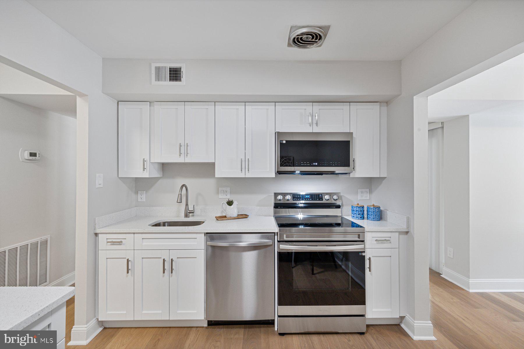 GEORGETOWN VILLAGE - Residential