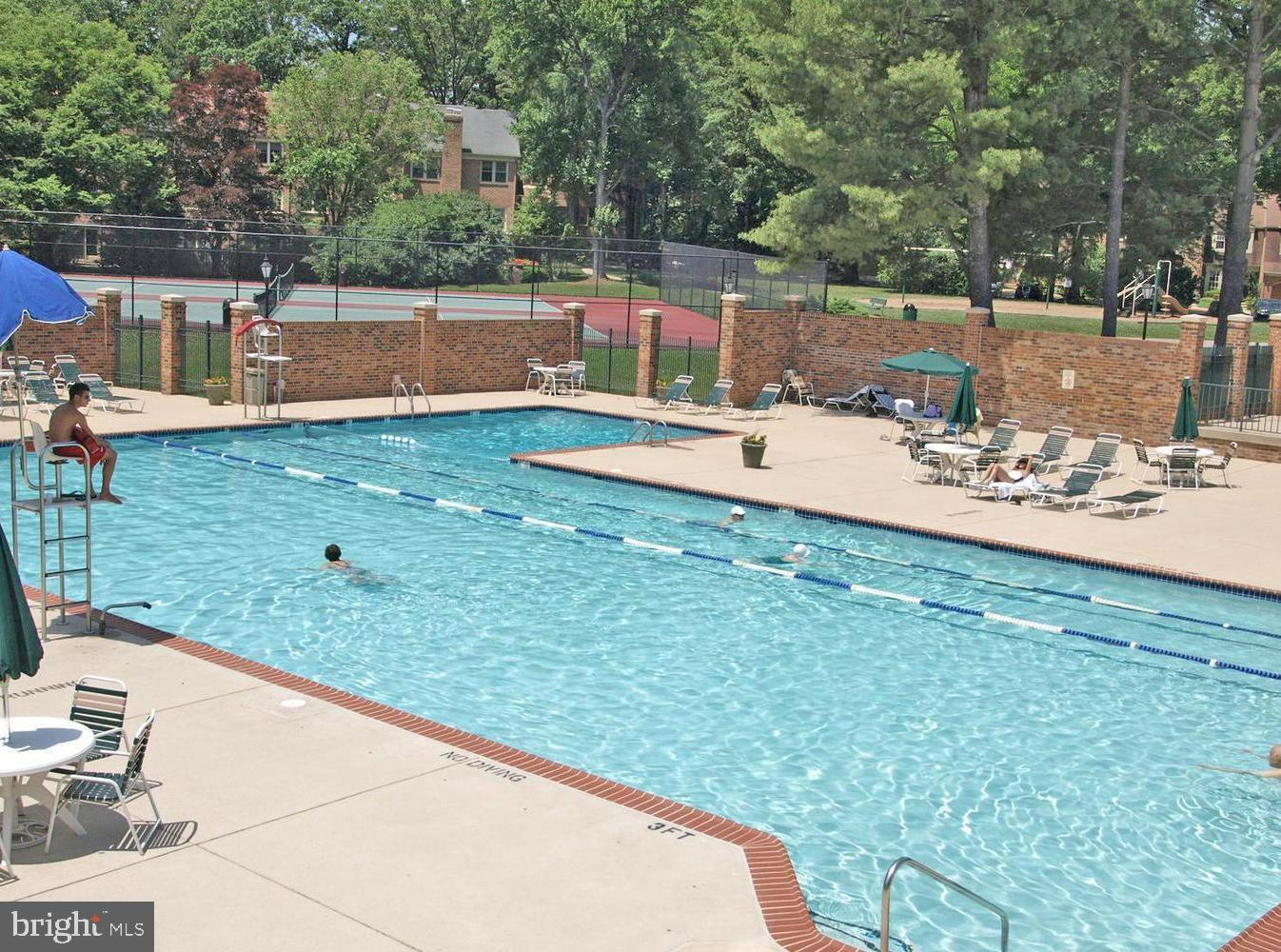 GEORGETOWN VILLAGE - Residential