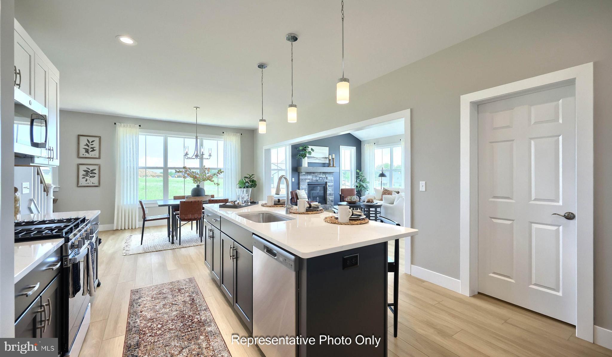 WINDING CREEK - Residential