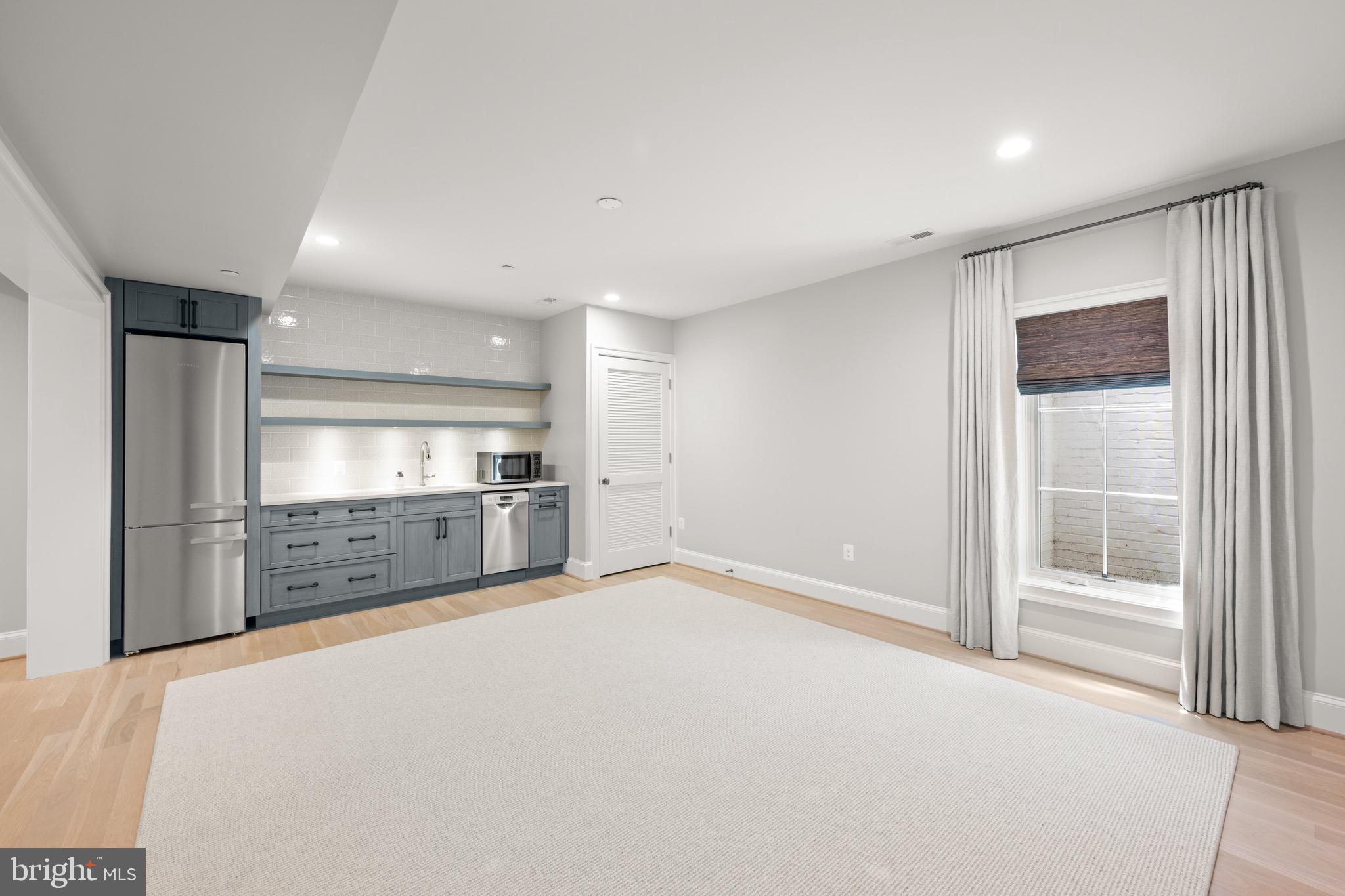 WESTBORO - Residential