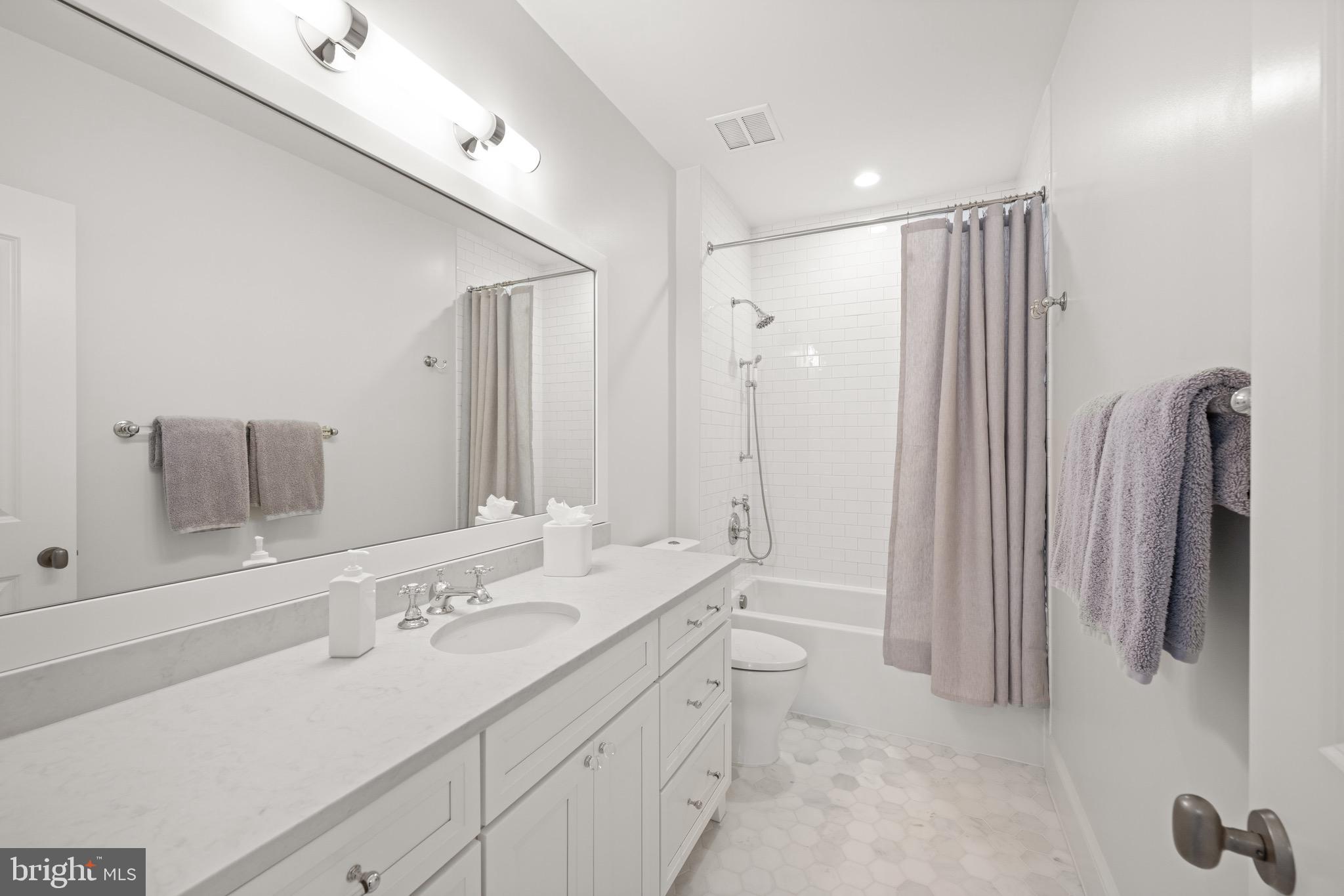 WESTBORO - Residential