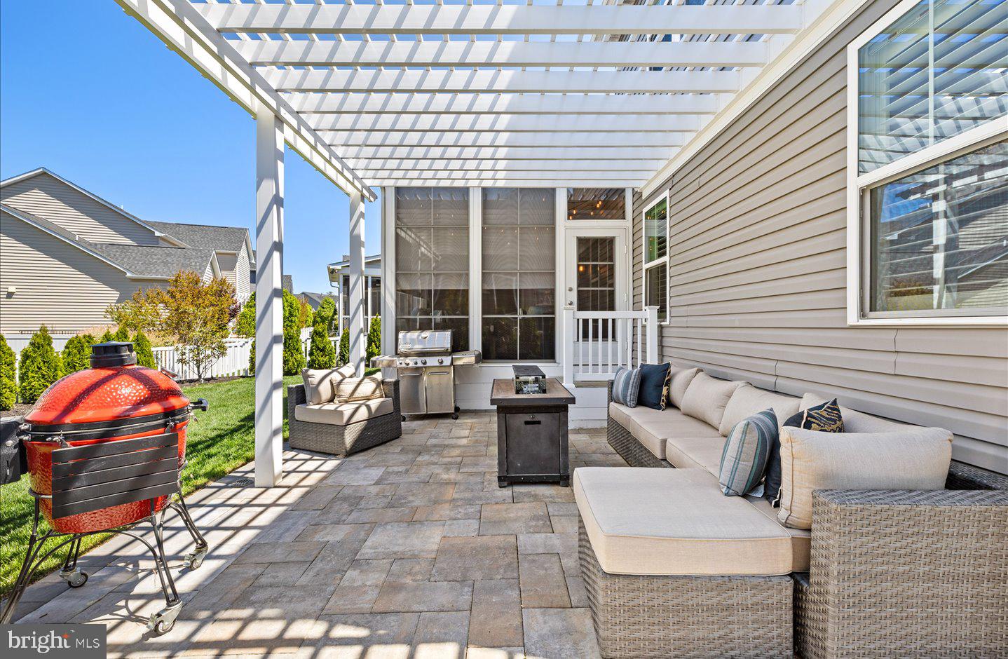 GRANDE AT CANAL POINTE - Residential
