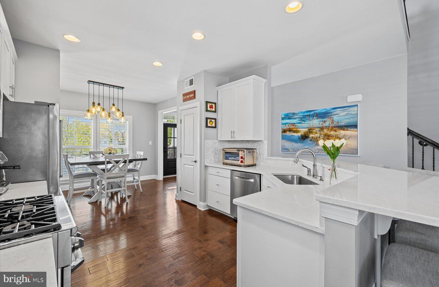 GRANDE AT CANAL POINTE - Residential