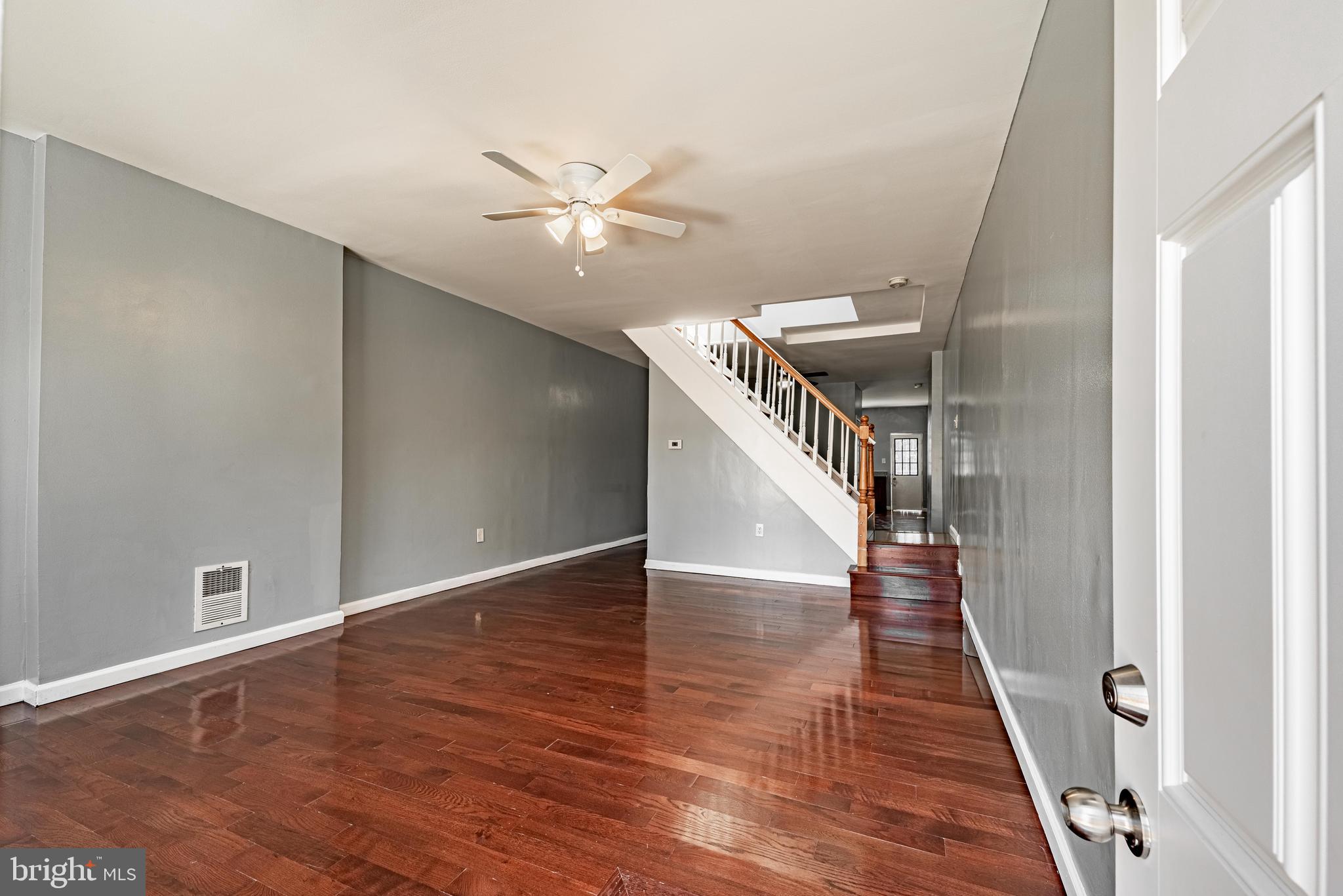 2019 E NORTH AVENUE