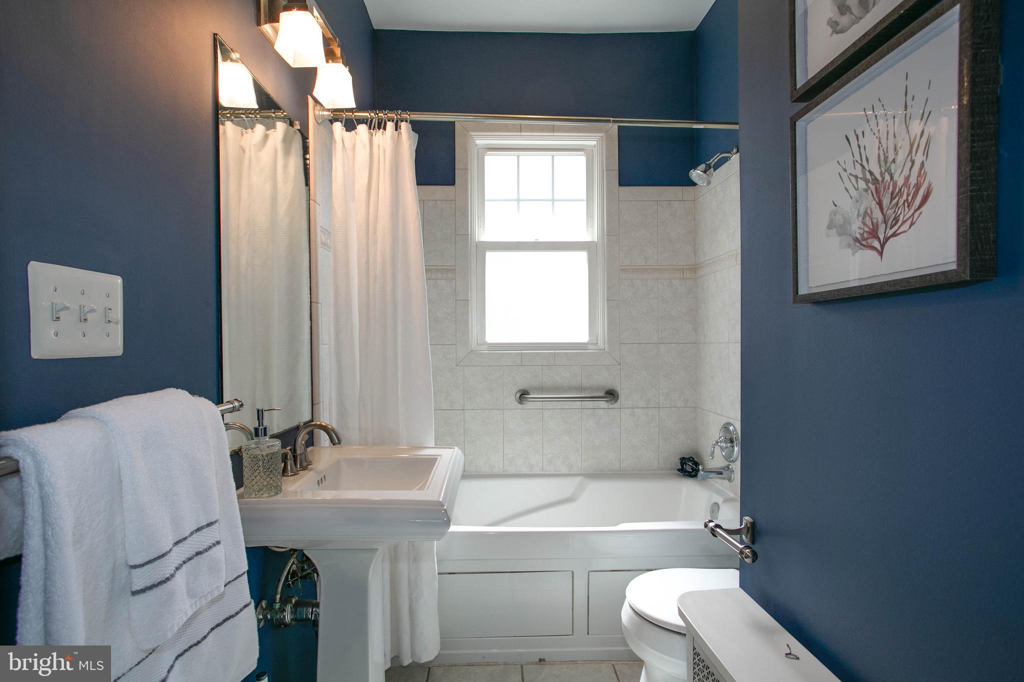 ASHTON HEIGHTS - Residential