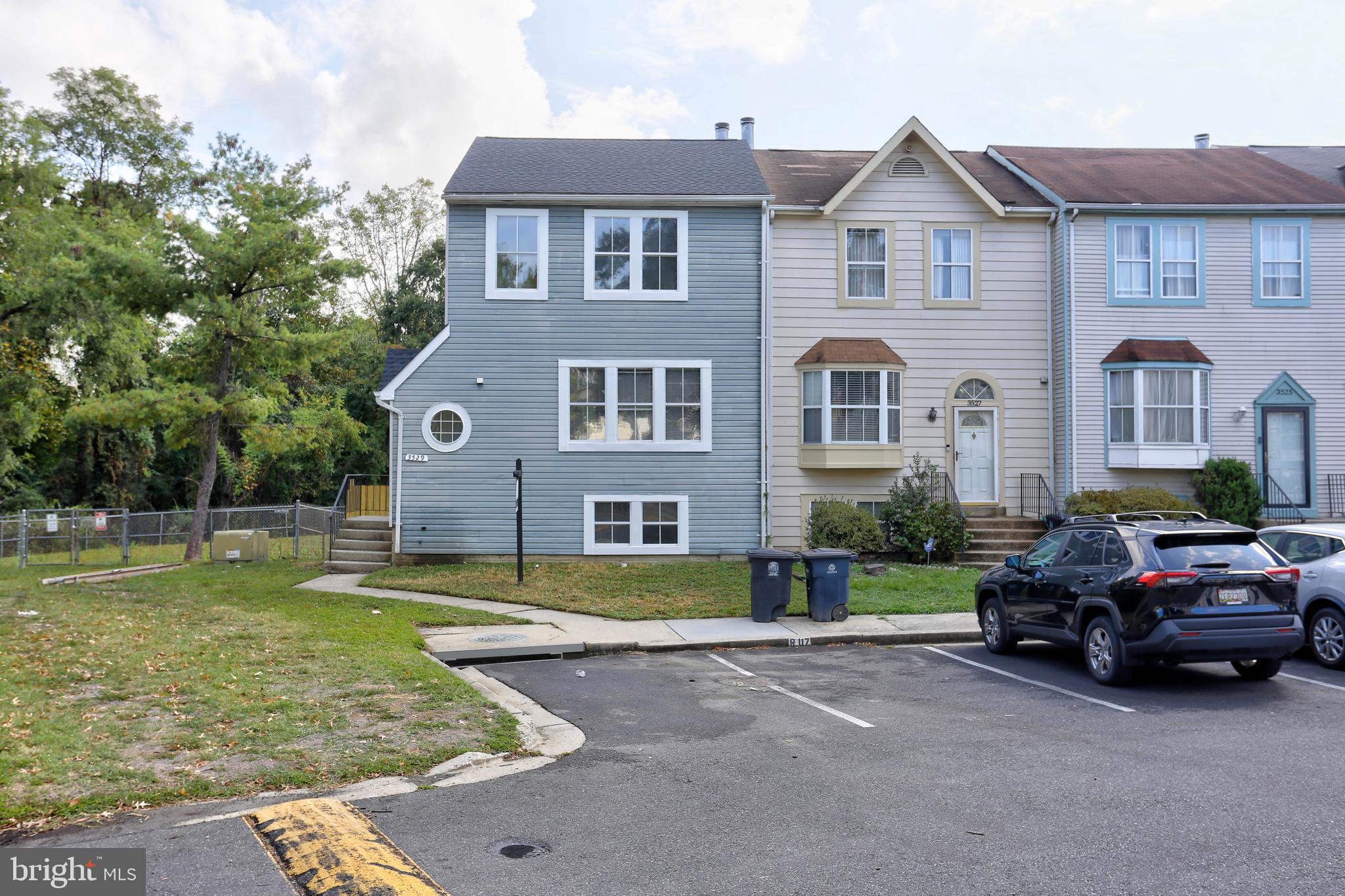3529 CHERRY HILL COURT