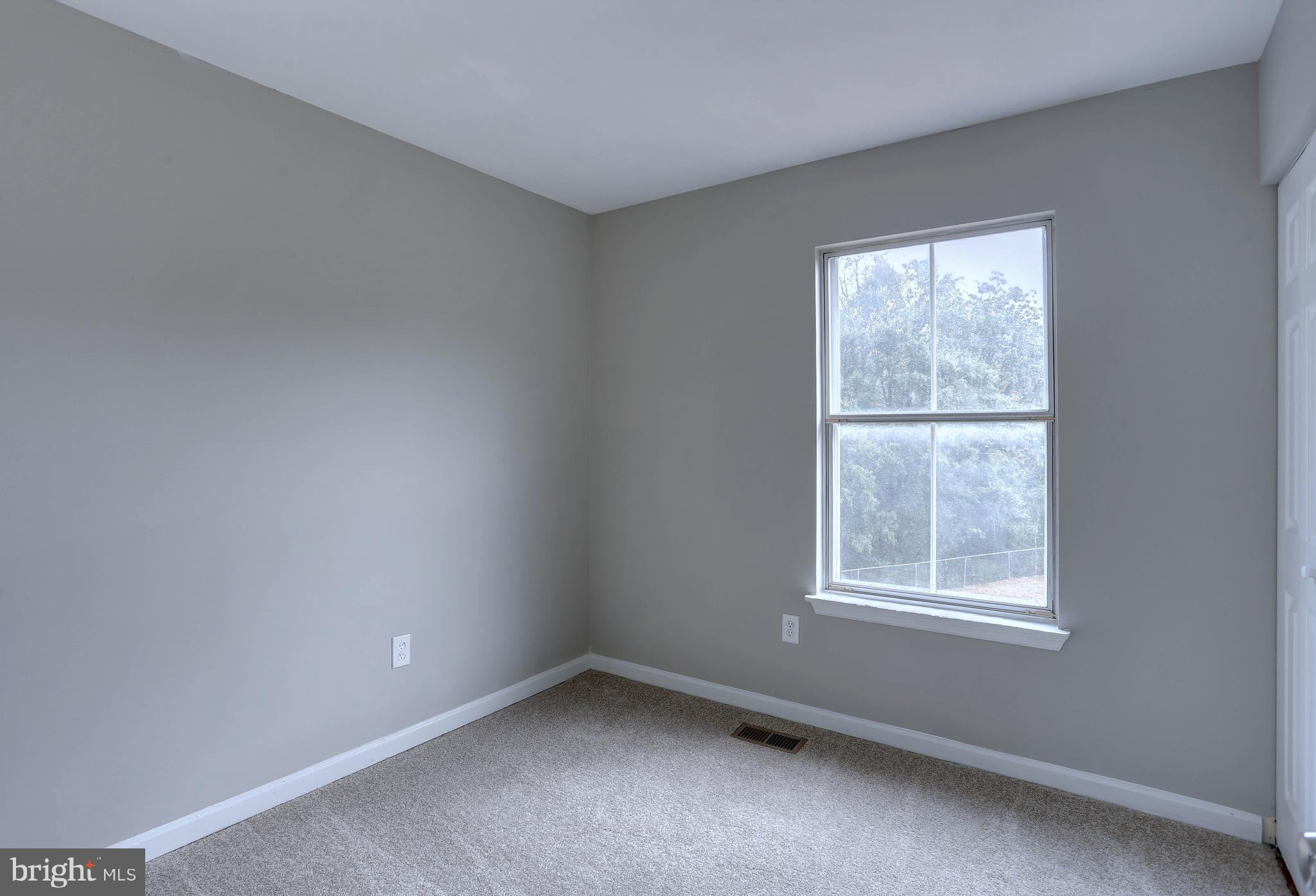 NEWPORT TOWNE - Residential