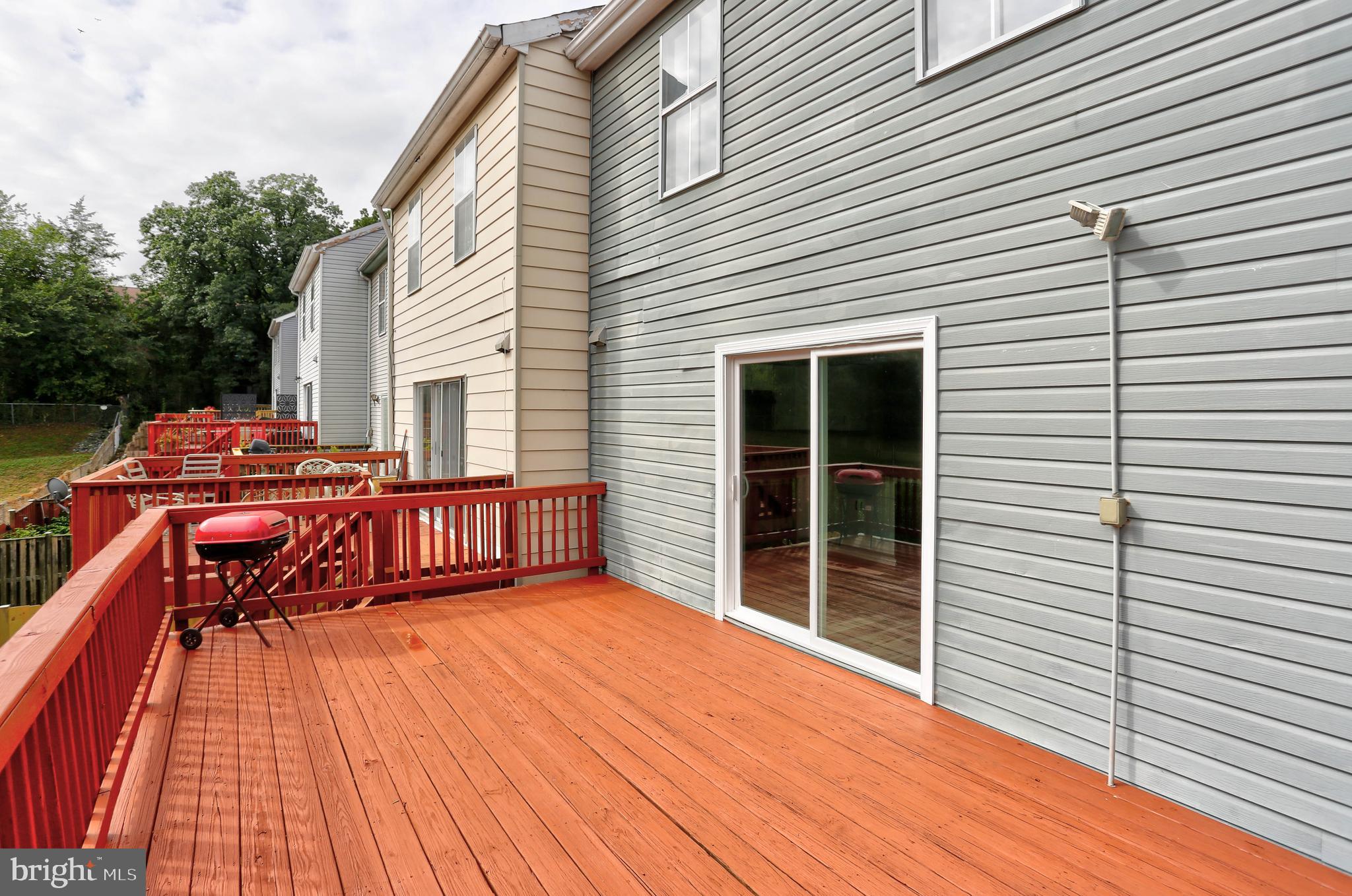 NEWPORT TOWNE - Residential