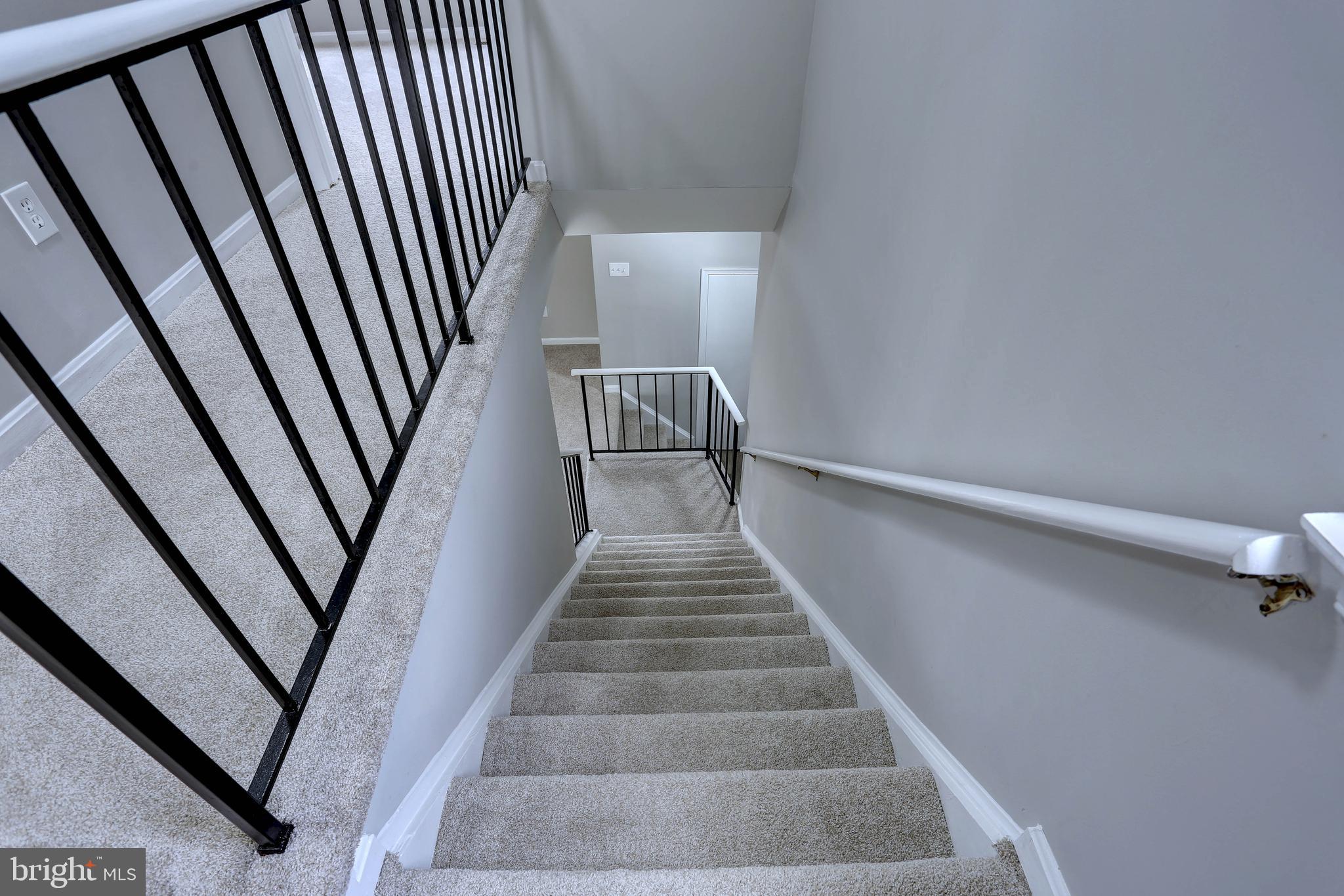 NEWPORT TOWNE - Residential