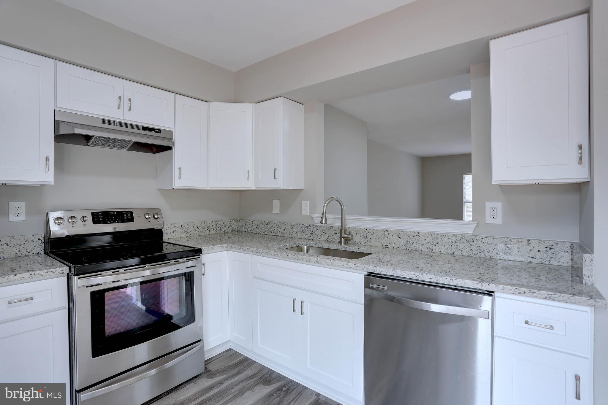 NEWPORT TOWNE - Residential