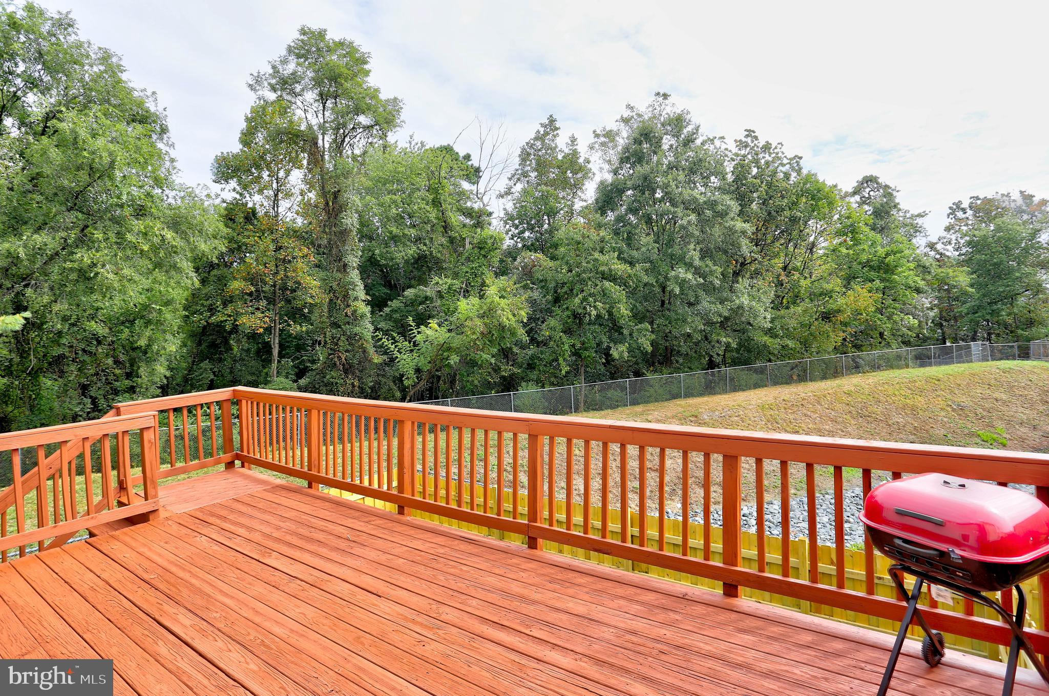 NEWPORT TOWNE - Residential