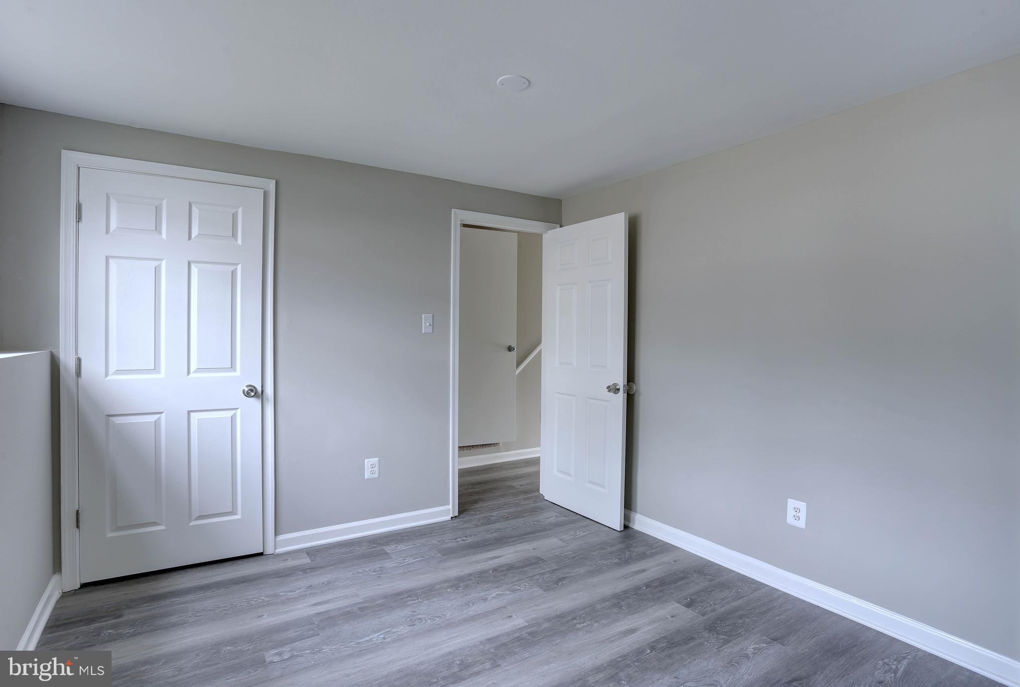 NEWPORT TOWNE - Residential