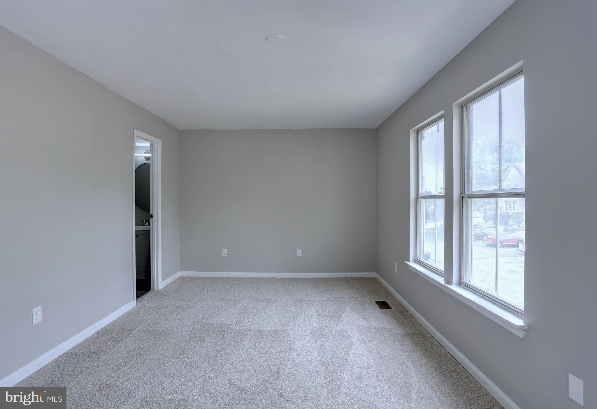 NEWPORT TOWNE - Residential