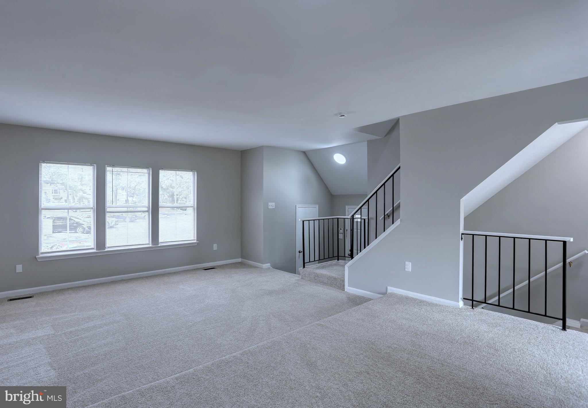 NEWPORT TOWNE - Residential