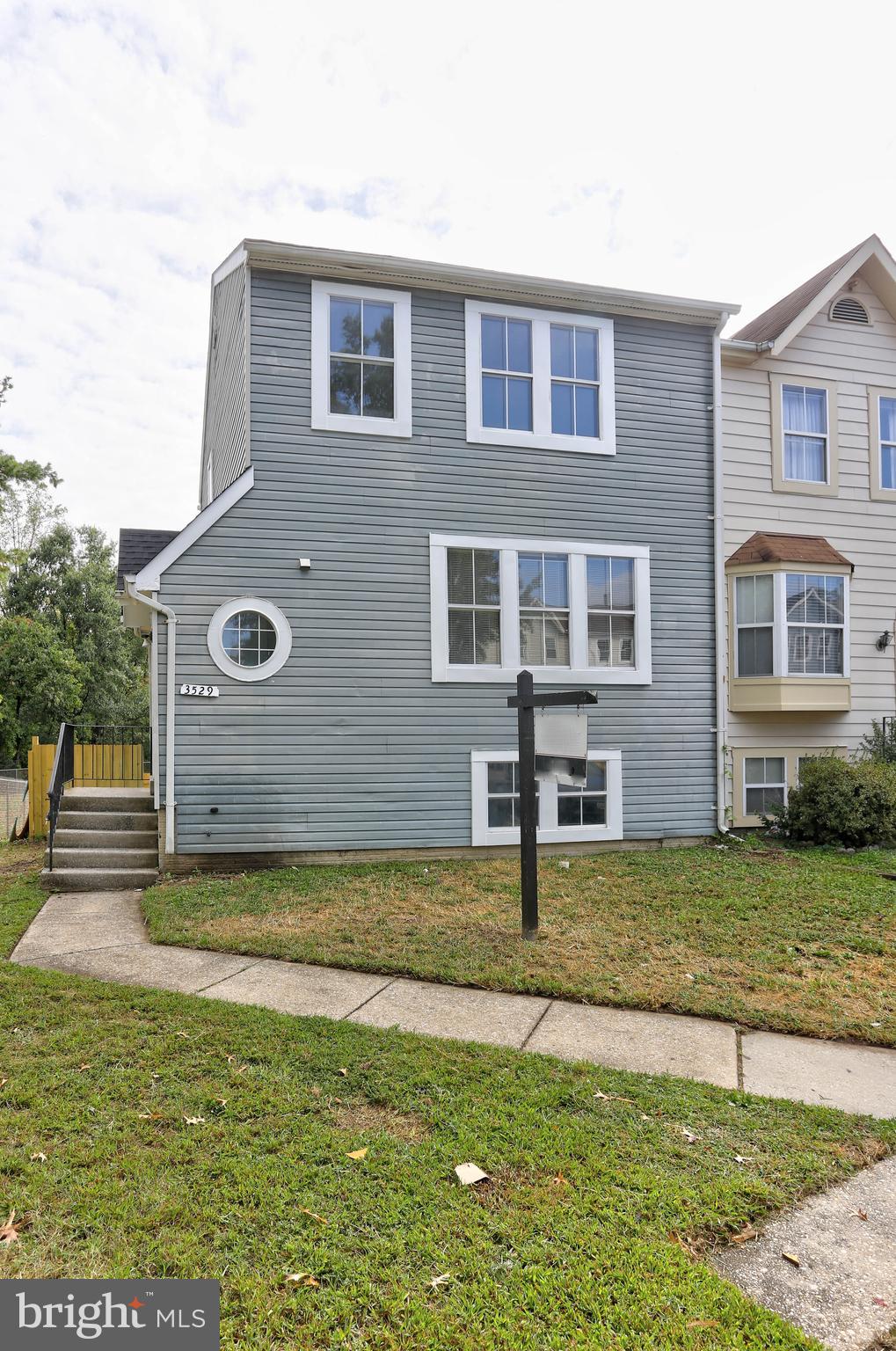 NEWPORT TOWNE - Residential