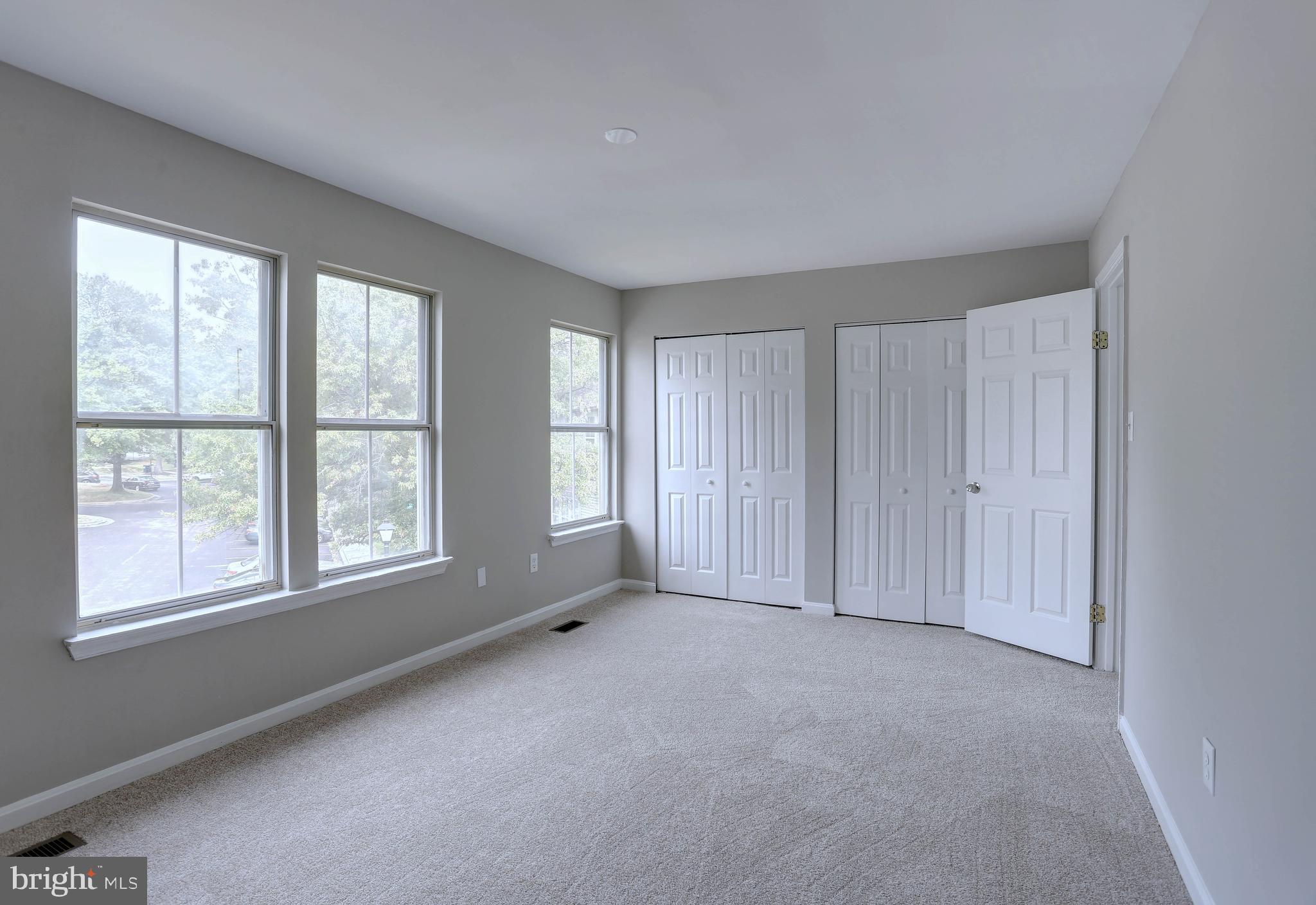 NEWPORT TOWNE - Residential