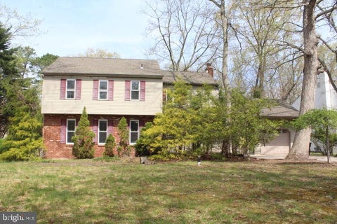 Homes For Sale - 5 Stonehenge Drive<br/> MEDFORD, NJ 08055