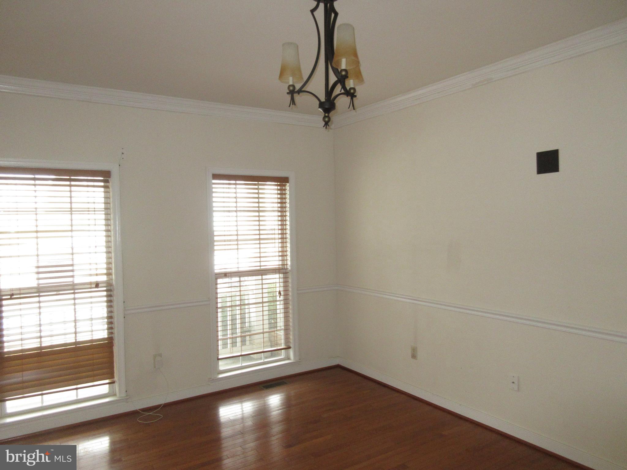 LOGANS RESERVE - Residential