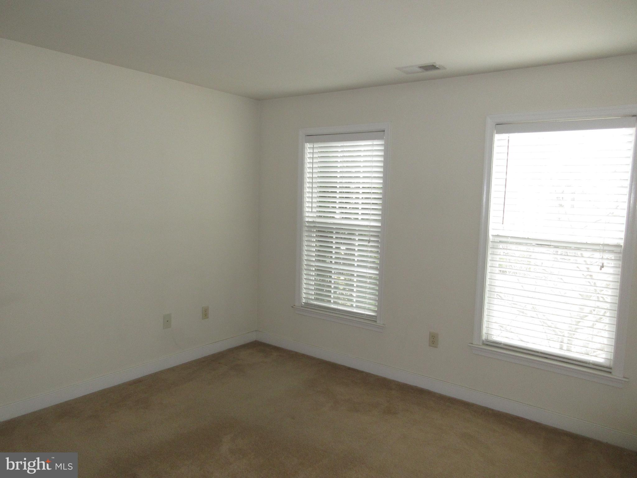 LOGANS RESERVE - Residential