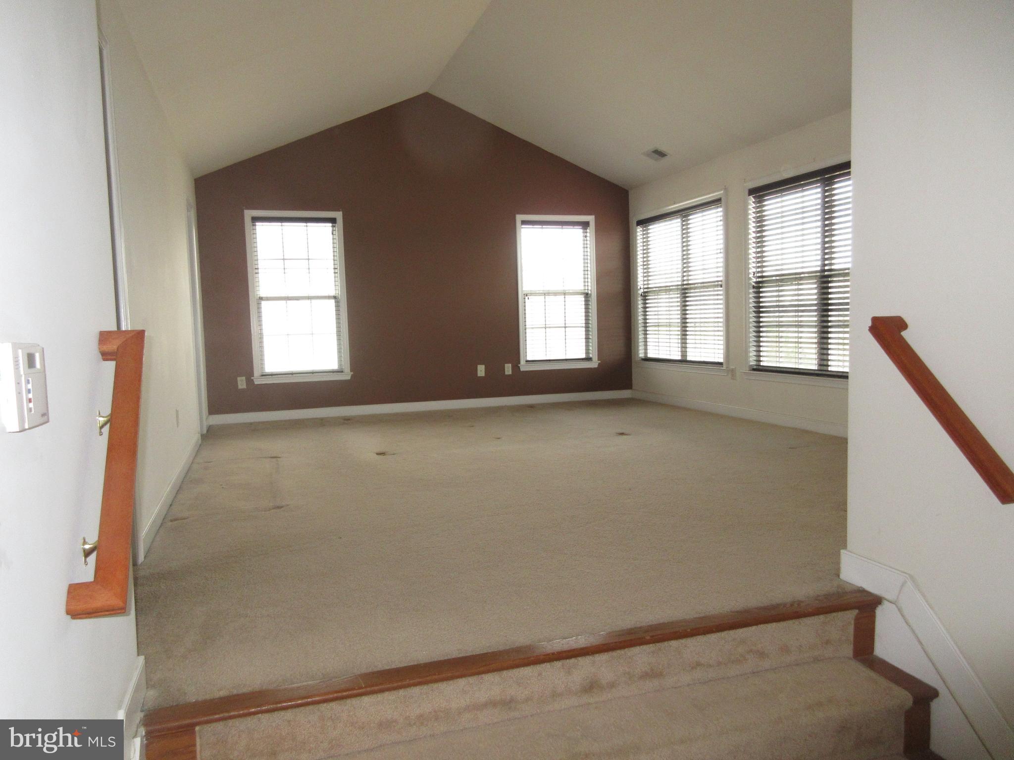 LOGANS RESERVE - Residential