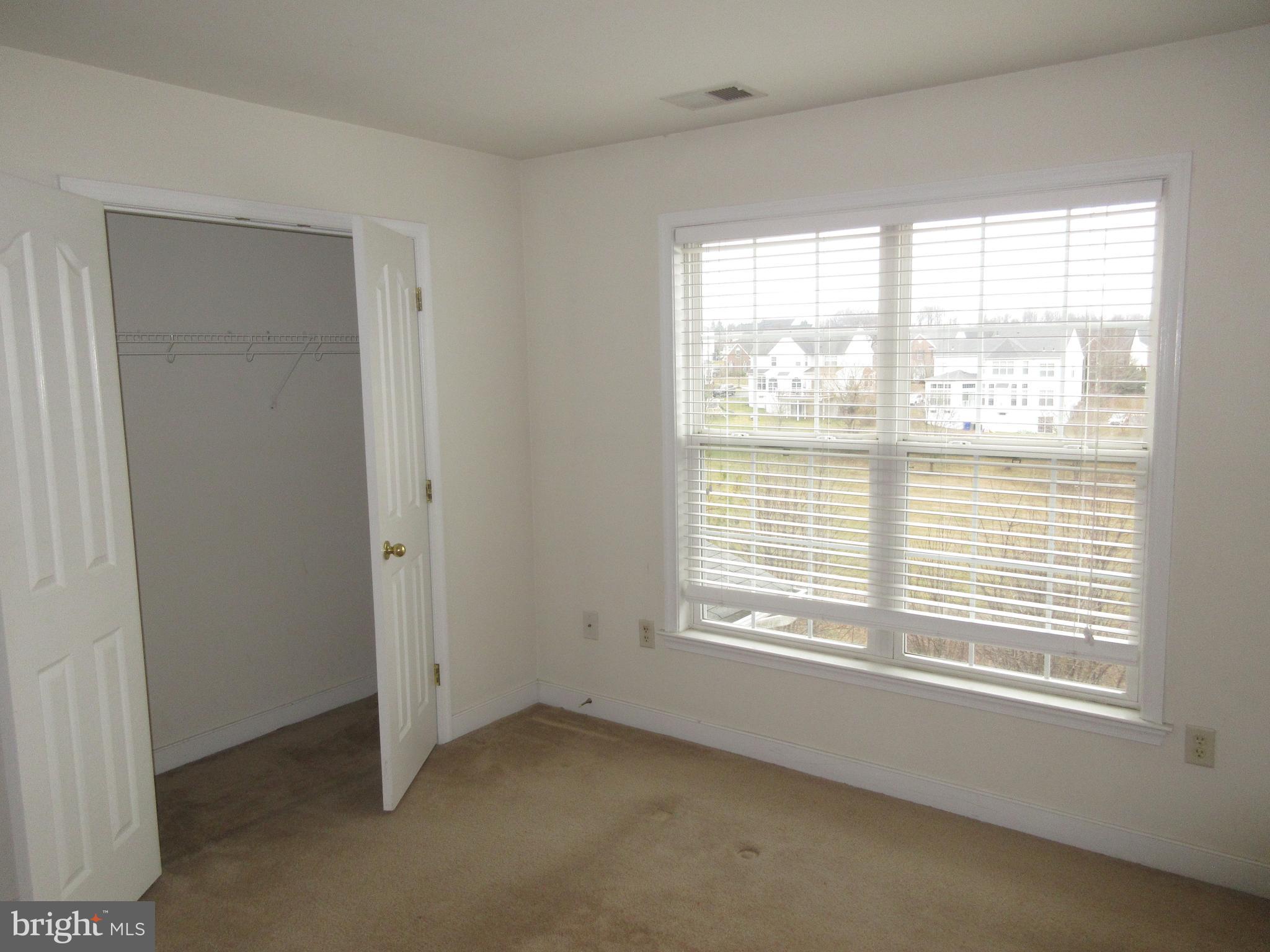 LOGANS RESERVE - Residential