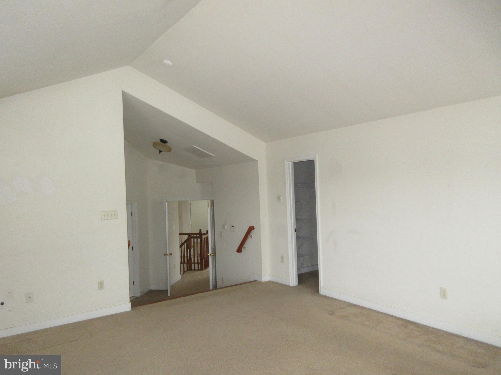 LOGANS RESERVE - Residential