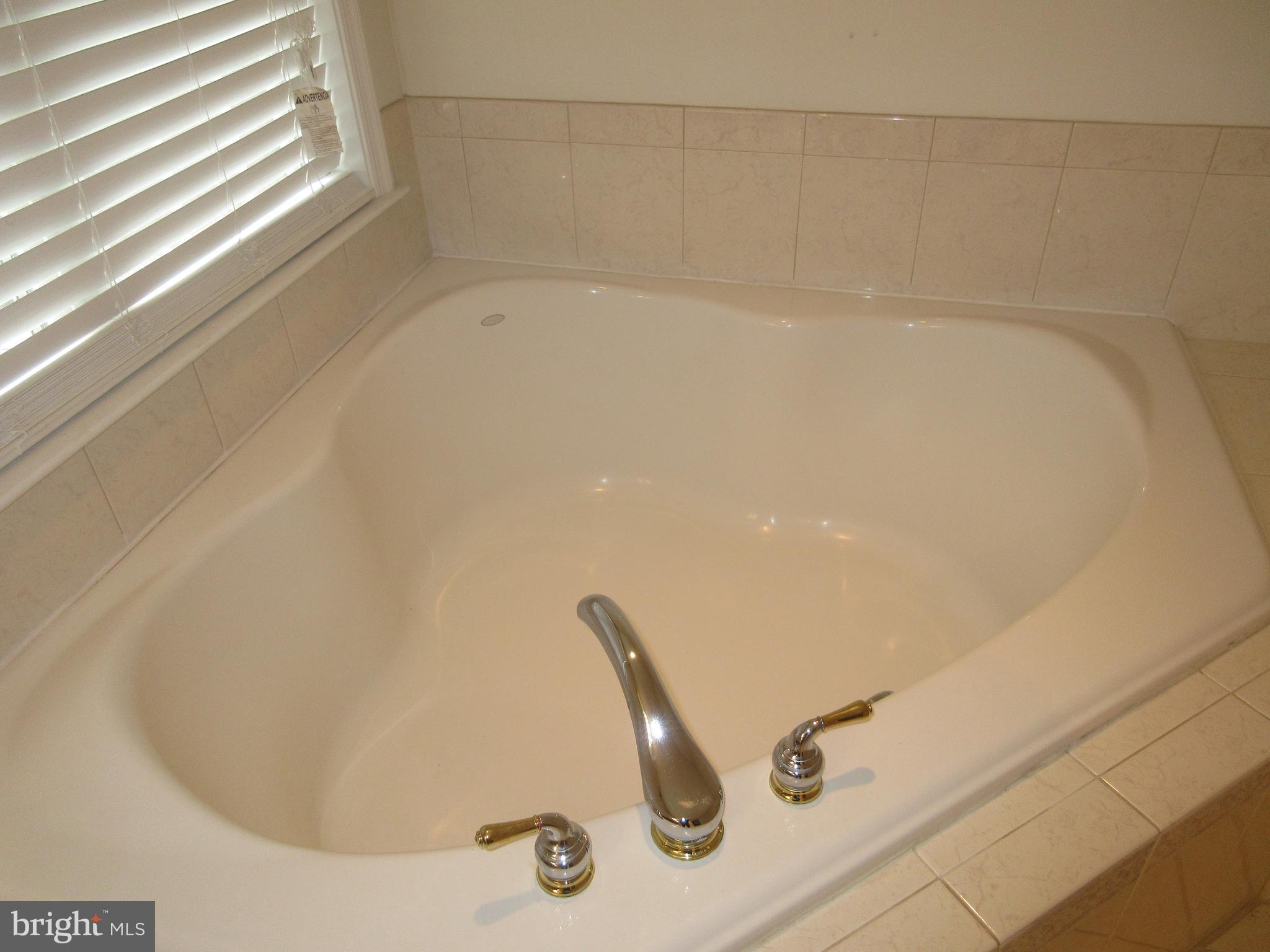 LOGANS RESERVE - Residential