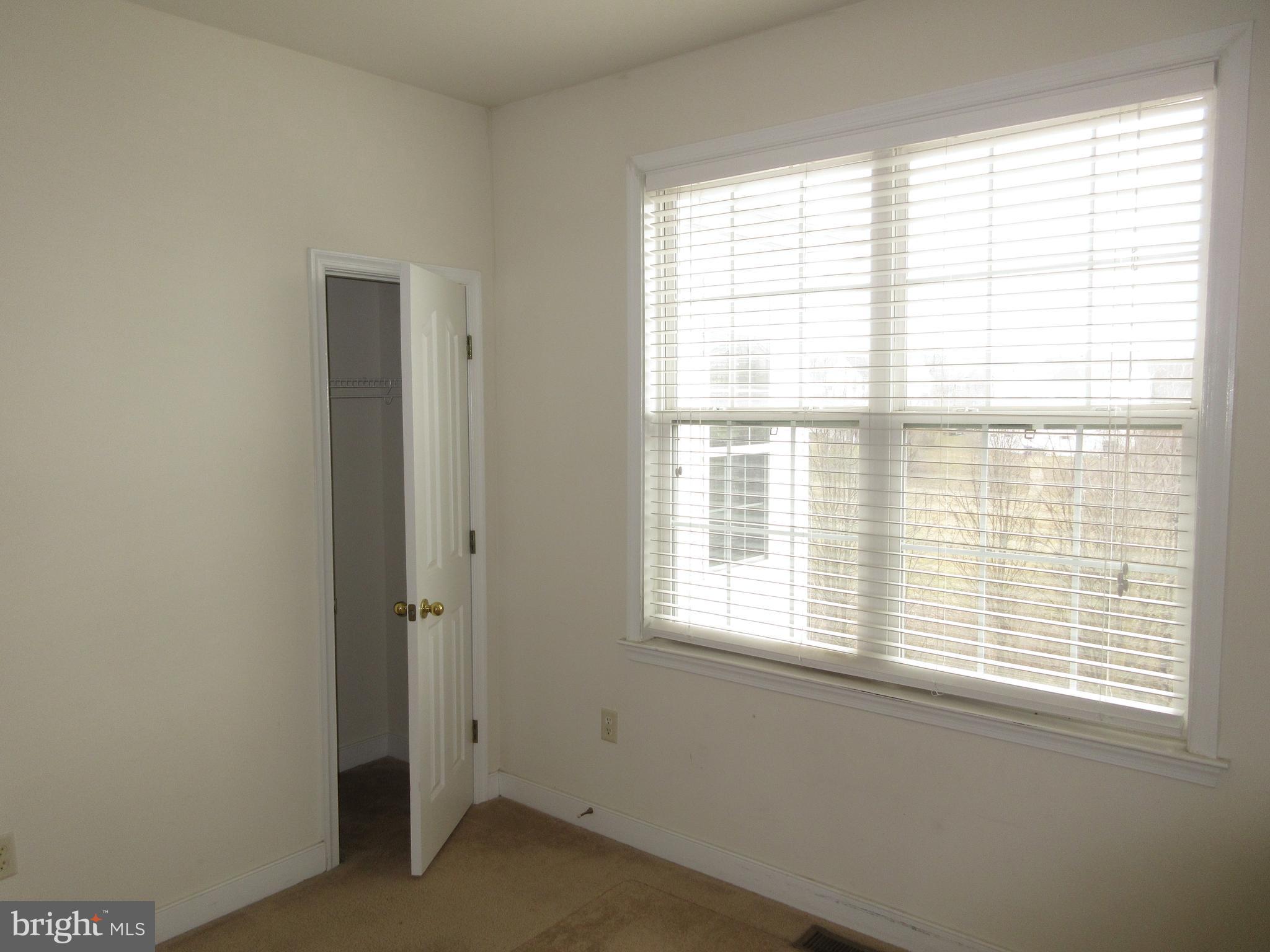 LOGANS RESERVE - Residential