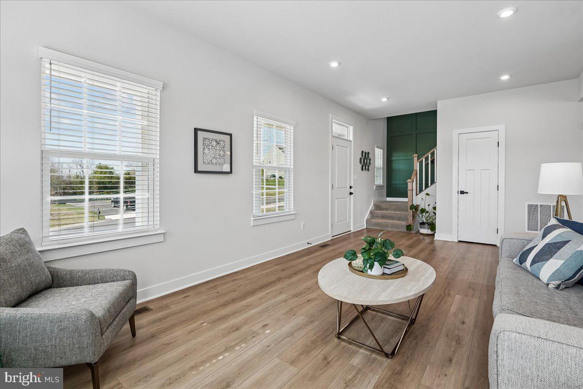 WARRENTON CHASE - Residential