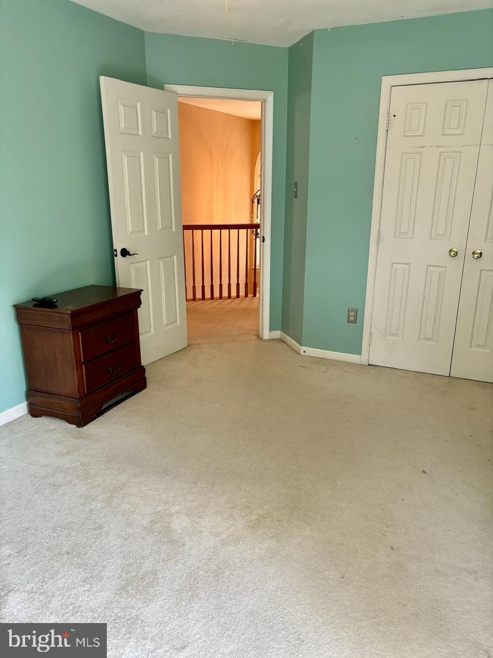 OAK TREE - Residential