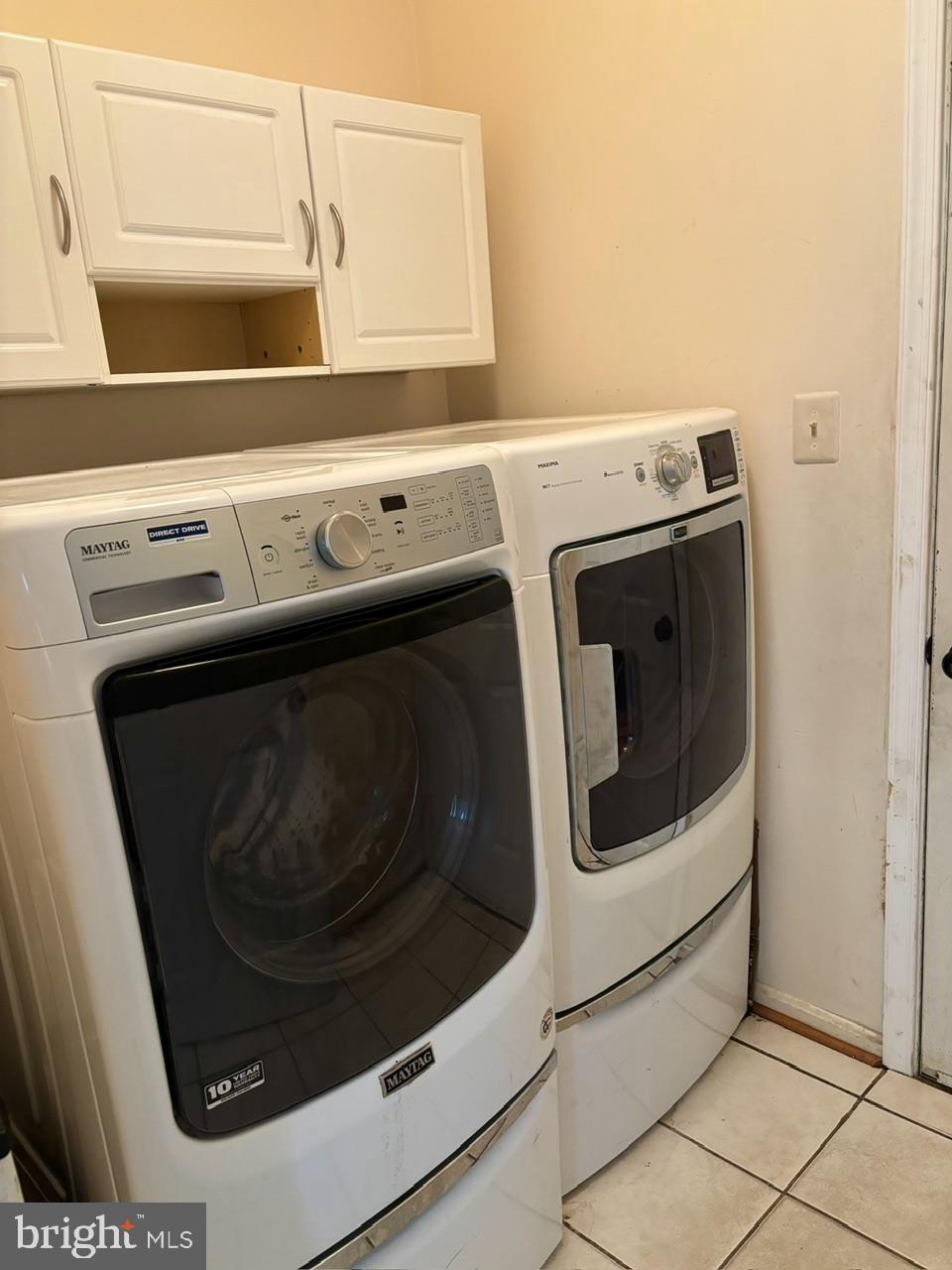 OAK TREE - Residential