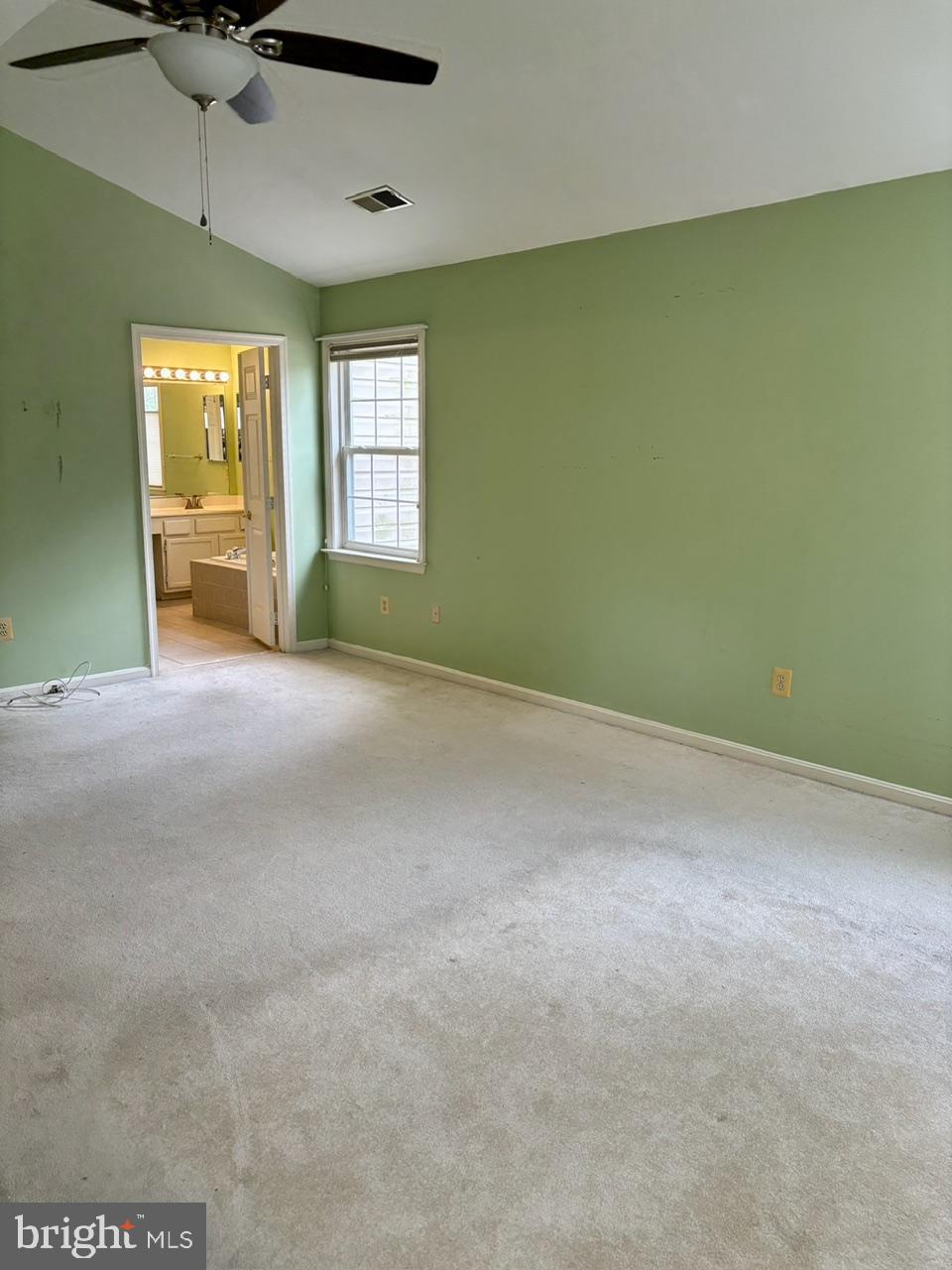 OAK TREE - Residential