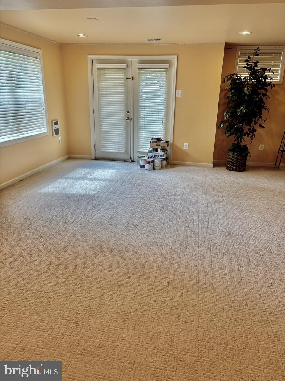 OAK TREE - Residential