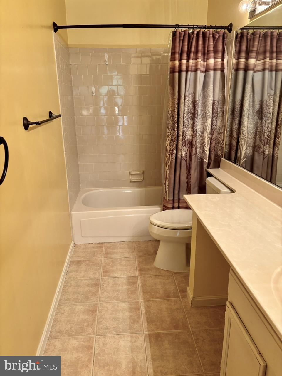 OAK TREE - Residential