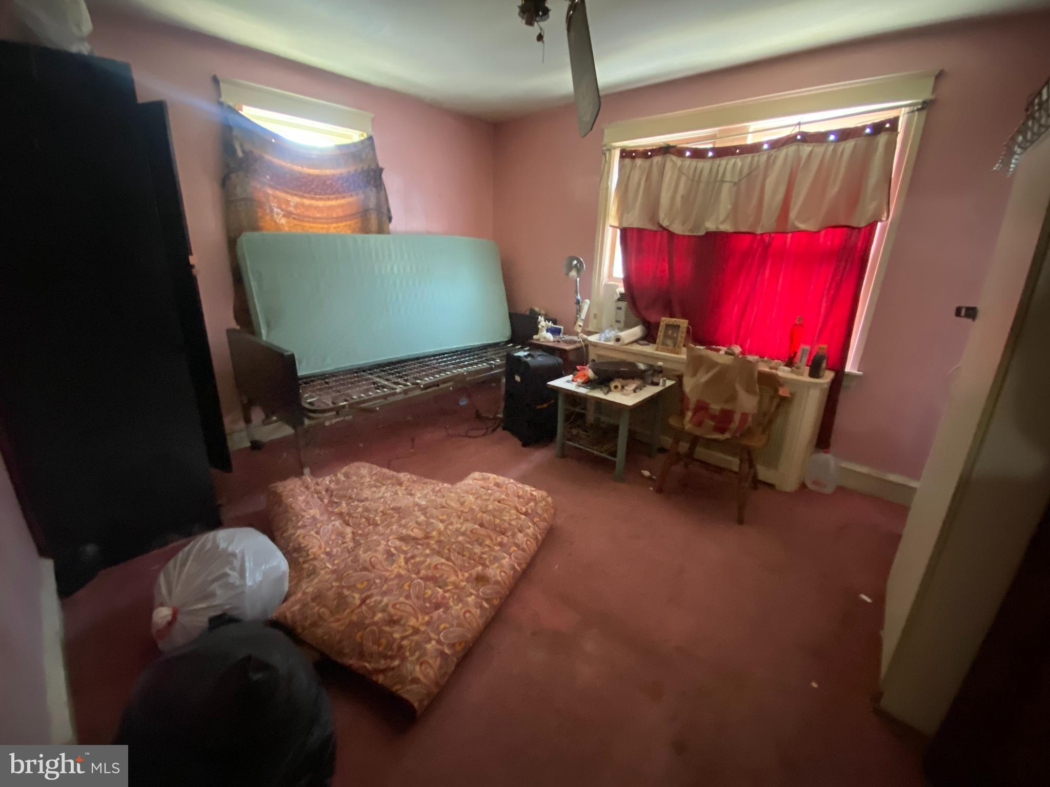 YEADON - Residential