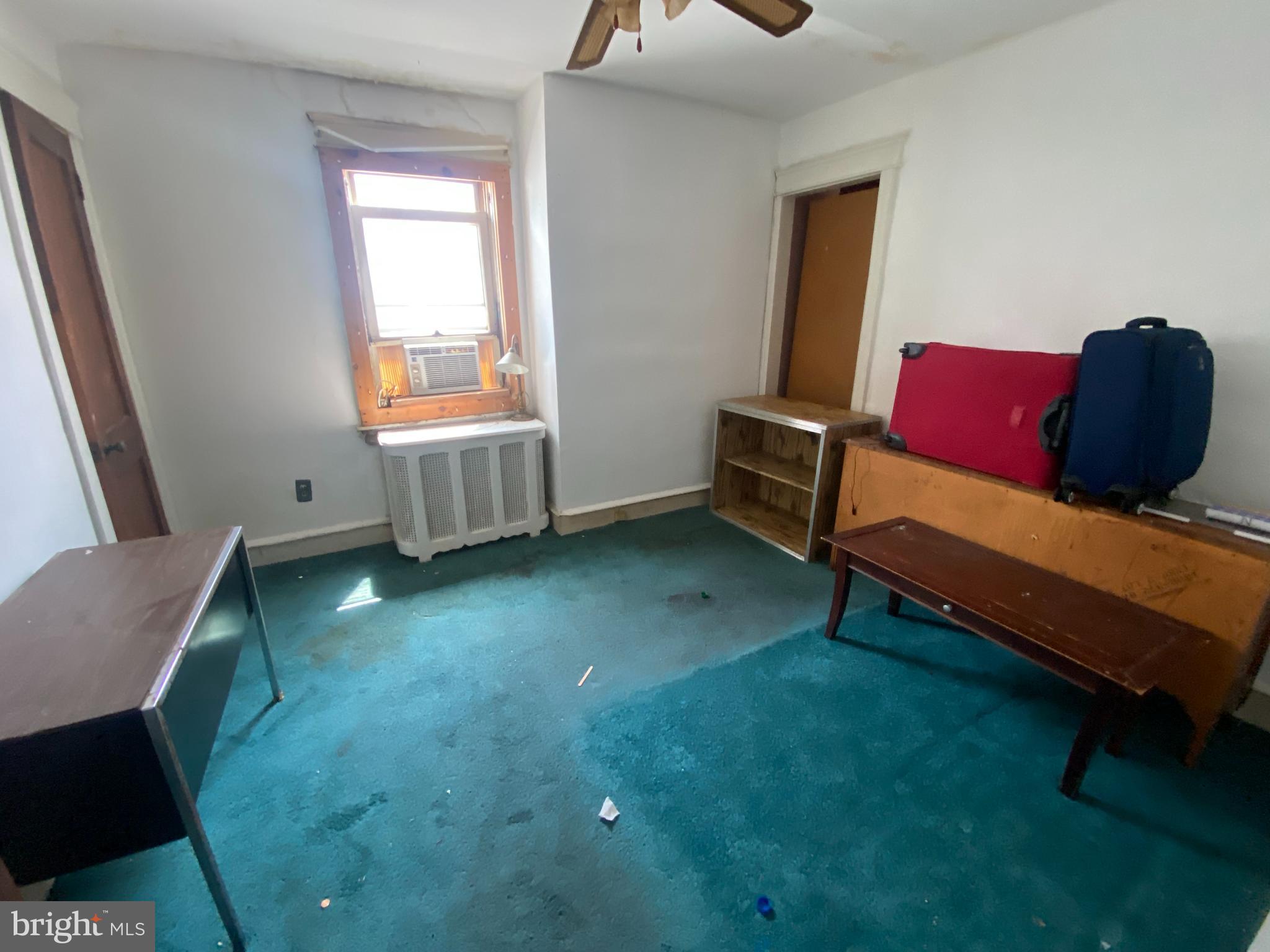 YEADON - Residential