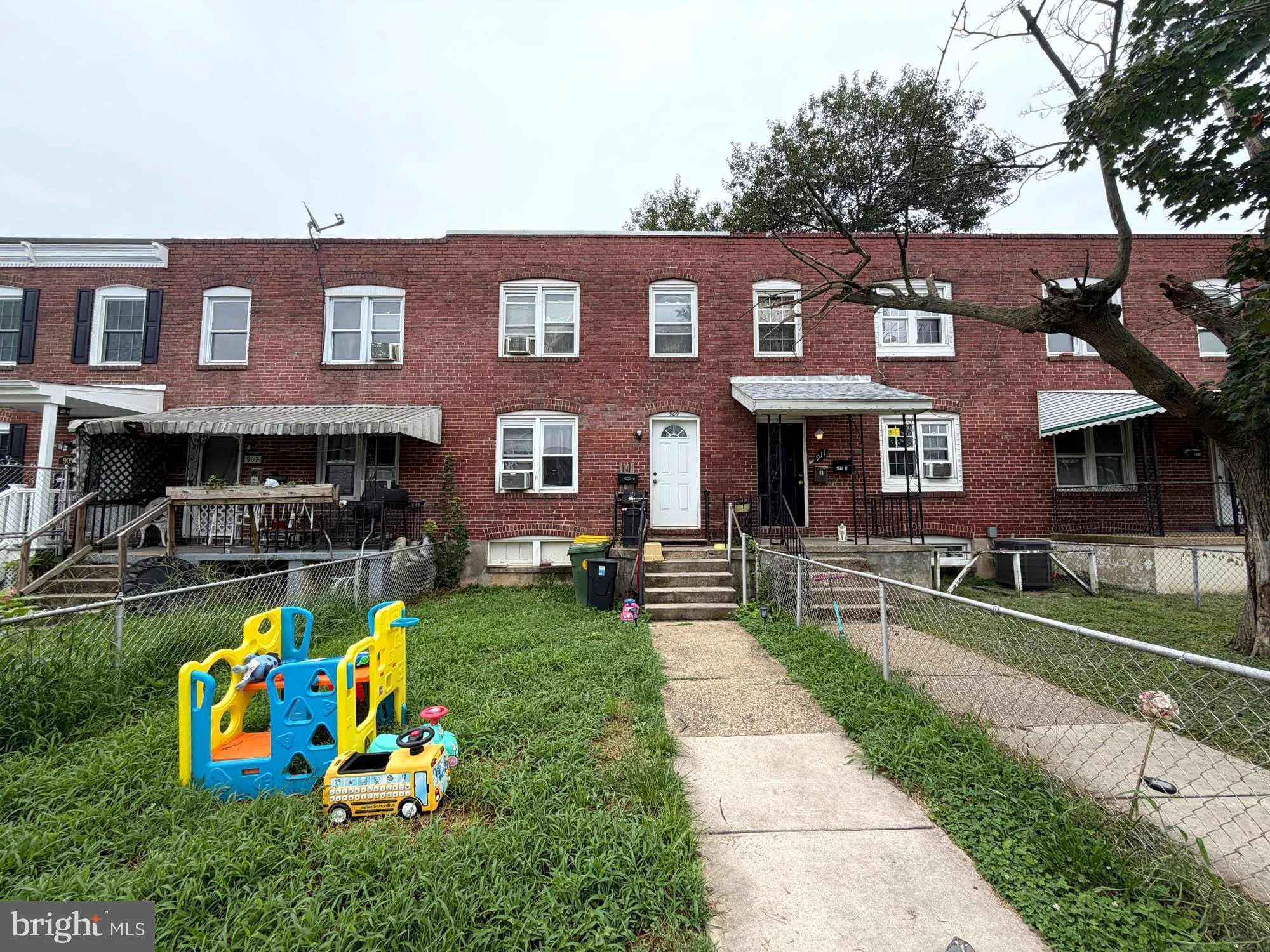 909 Victory Avenue, Baltimore, MD, 21225