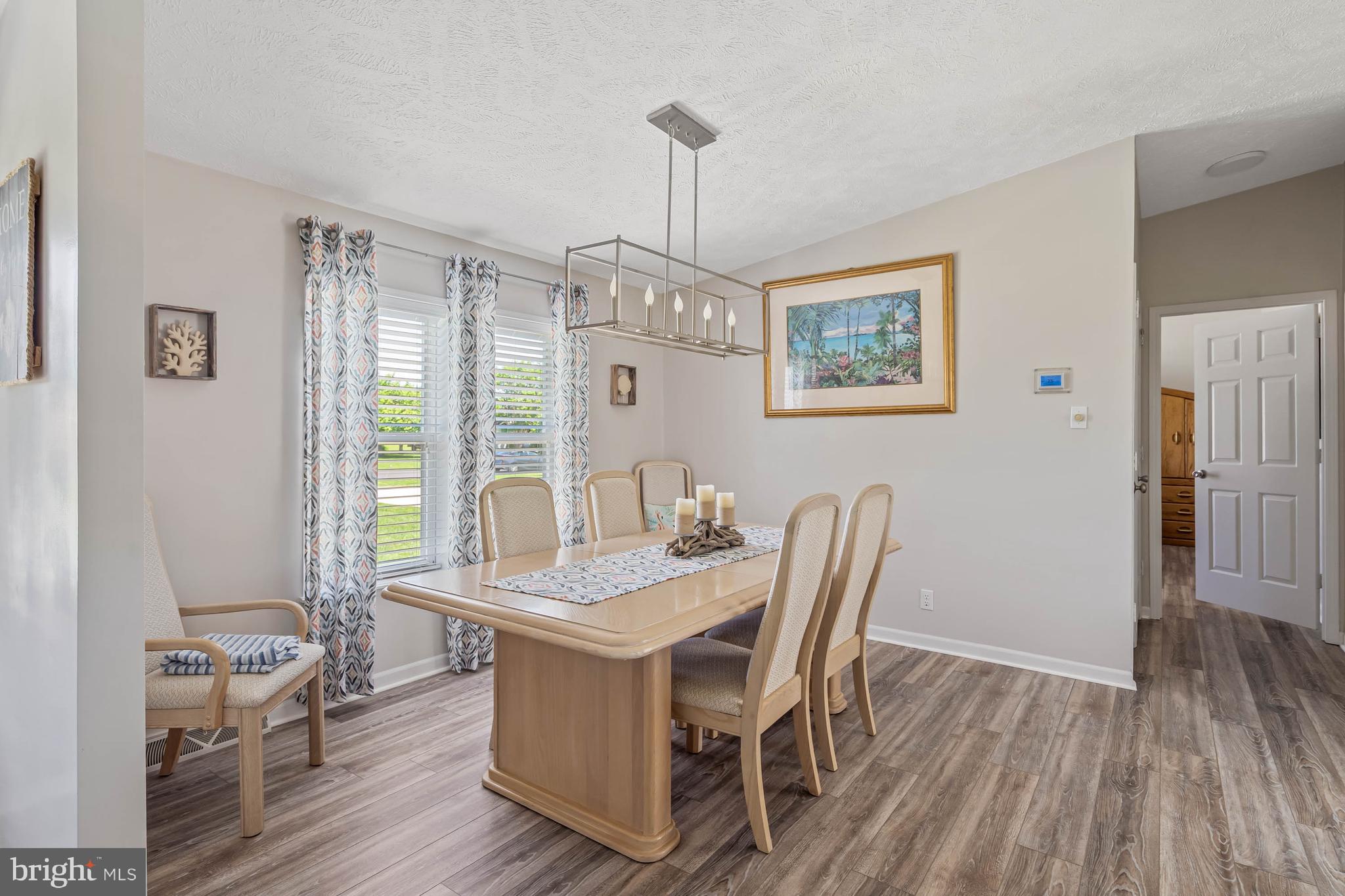 DOVE KNOLL - Residential