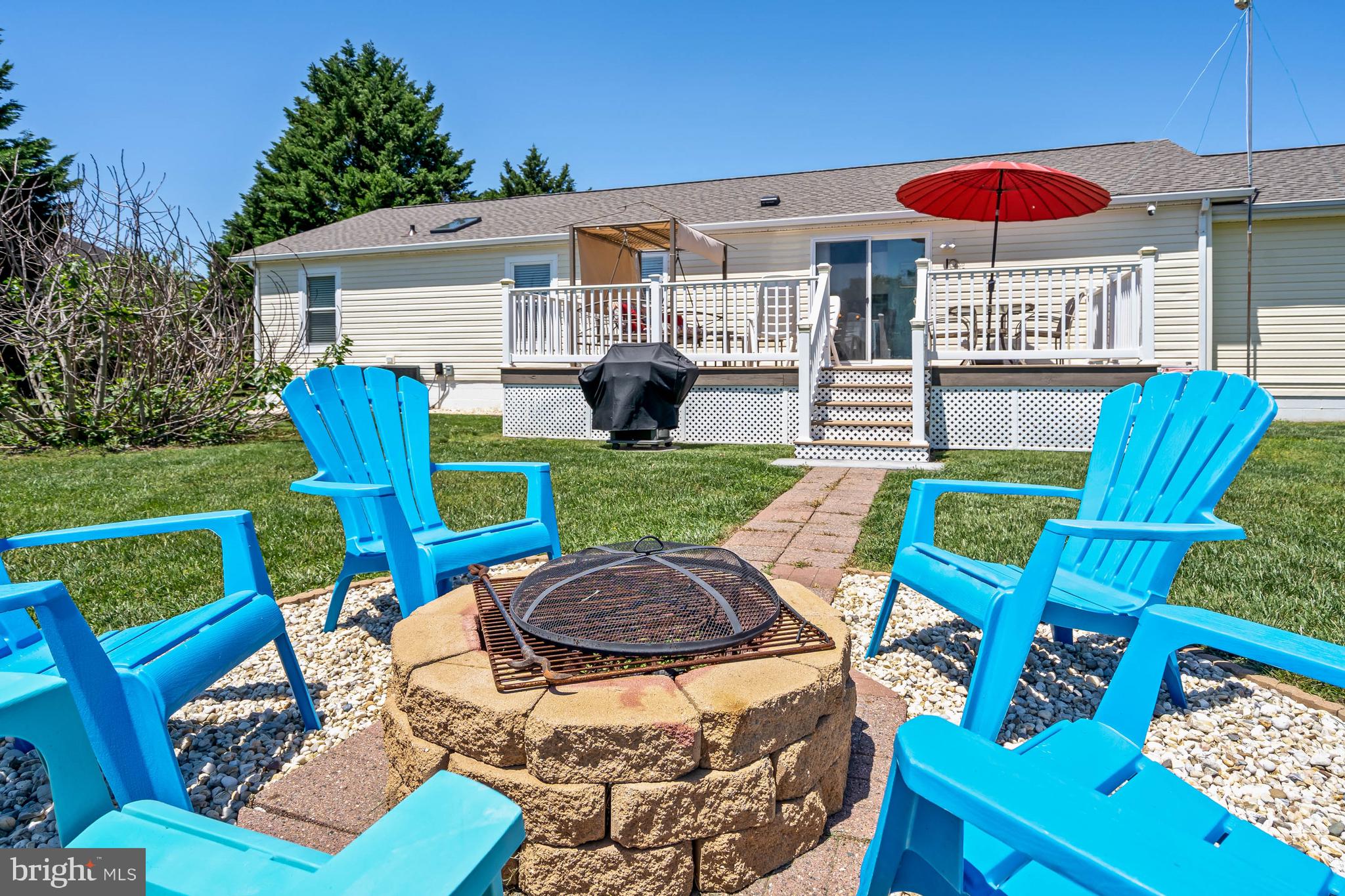 DOVE KNOLL - Residential