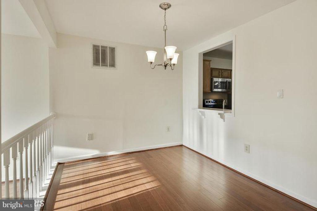 LAKEPOINTE - Residential Lease