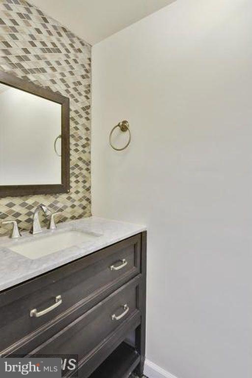 LAKEPOINTE - Residential Lease