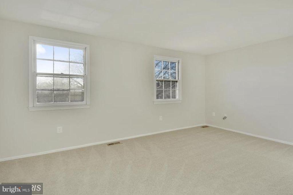 LAKEPOINTE - Residential Lease