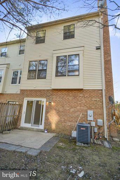 LAKEPOINTE - Residential Lease