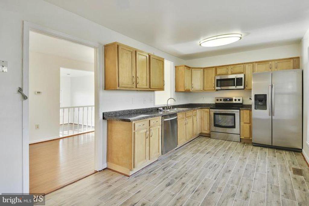 LAKEPOINTE - Residential Lease